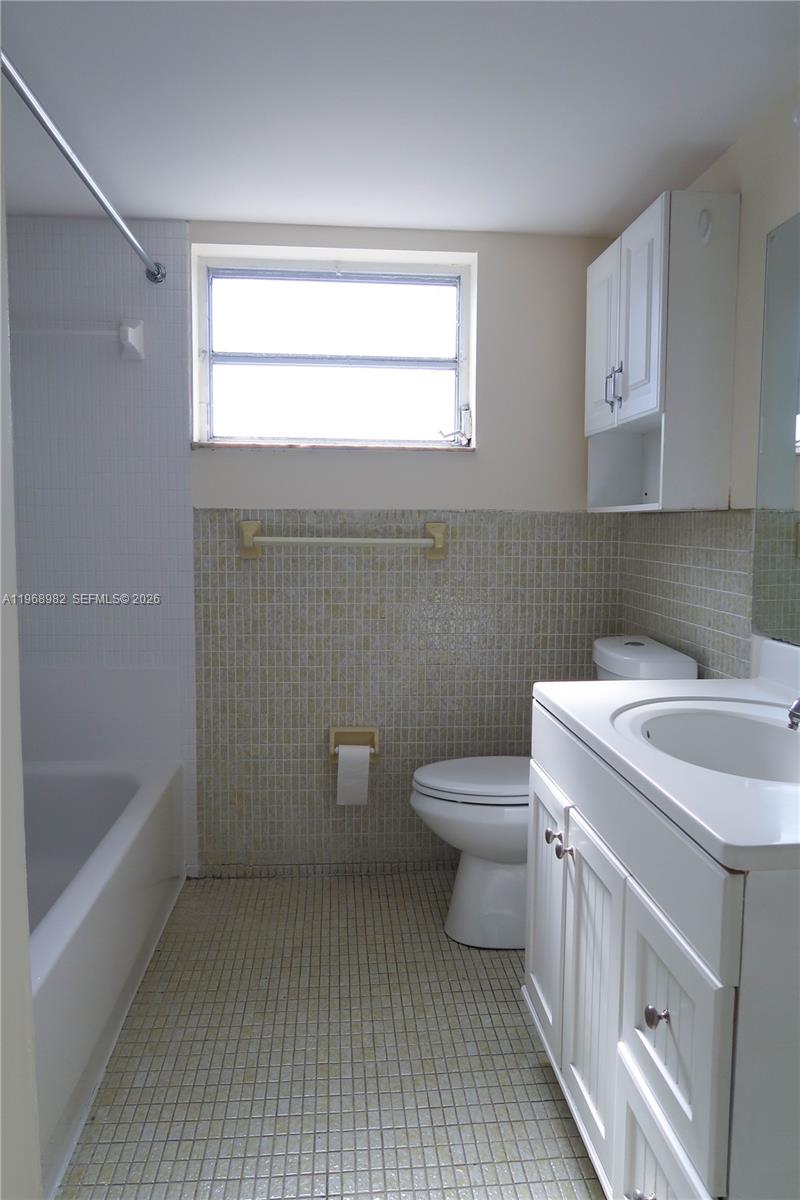 See details 416-1 1 / 1 909 sq. ft. $ 2026-02-20 0 Photo
