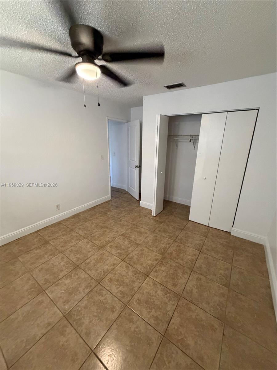   /  2570 sq. ft. $ 2026-02-20 0 foto