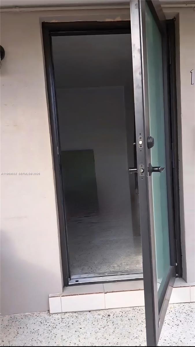   /  1980 кв.футов $ 2026-02-20 0 Фото