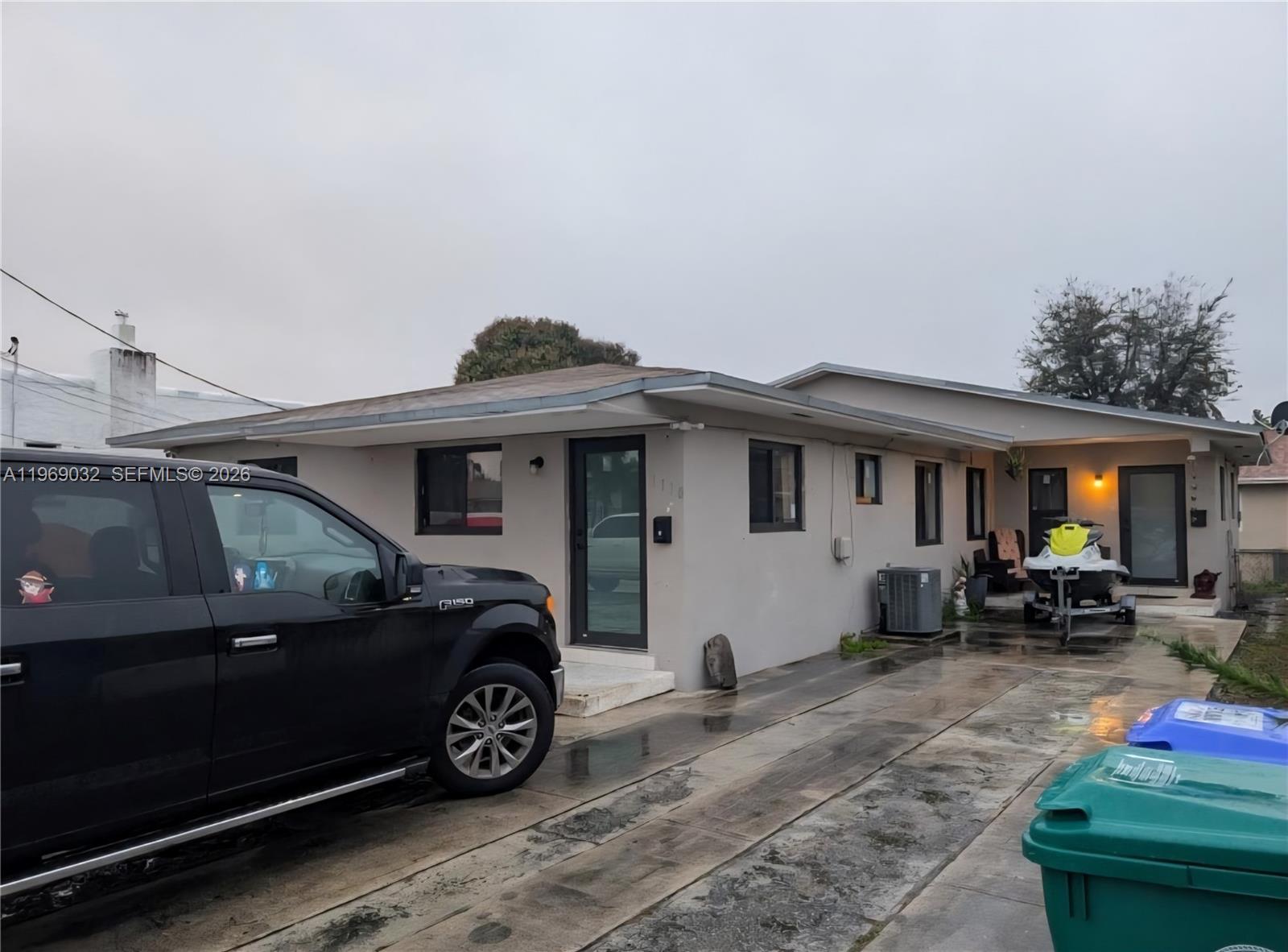   /  1980 кв.футов $ 2026-02-20 0 Фото