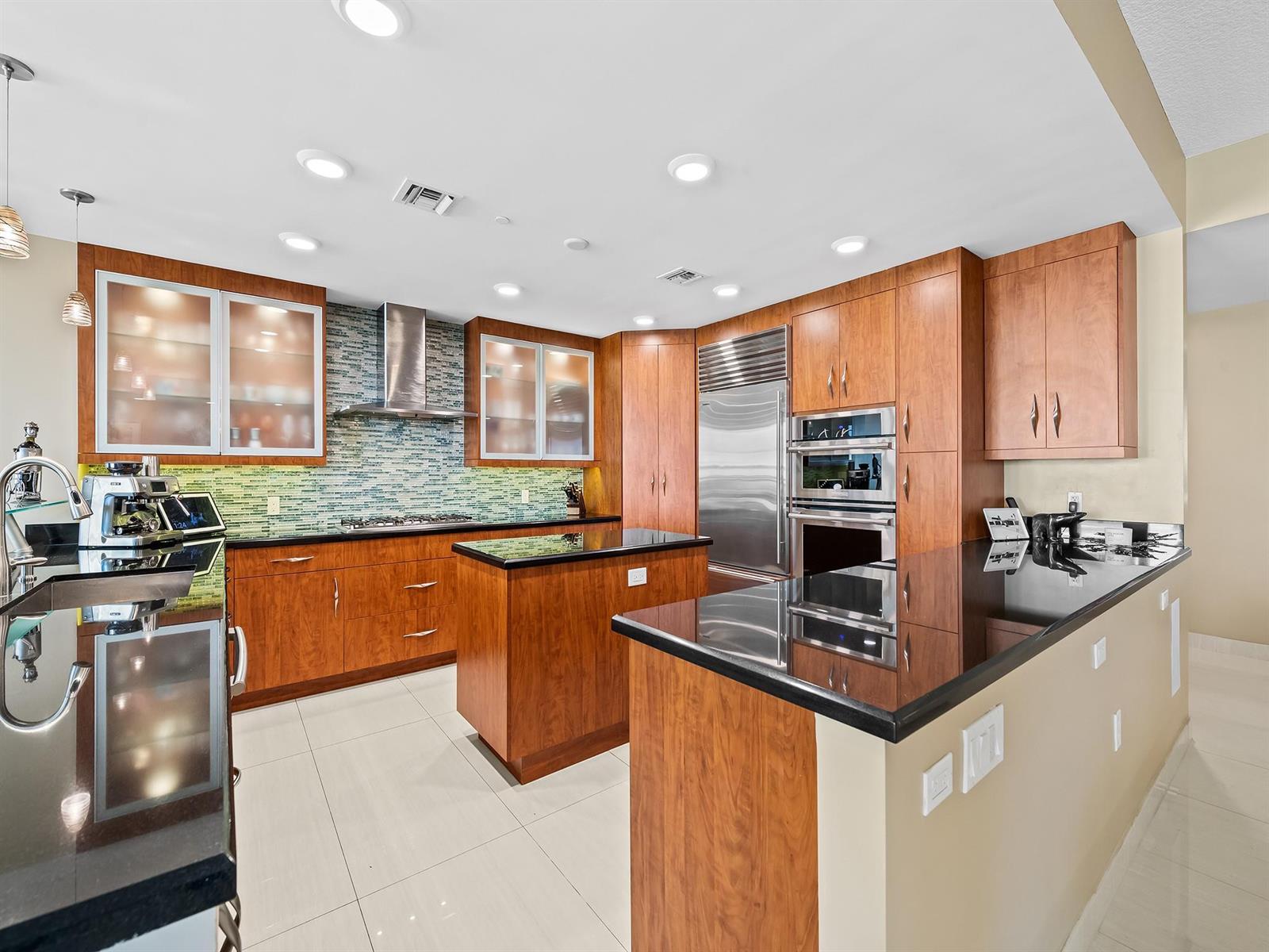 Photo of 3415 Ocean #505, Hollywood, Florida, 33019 - Photo 4
