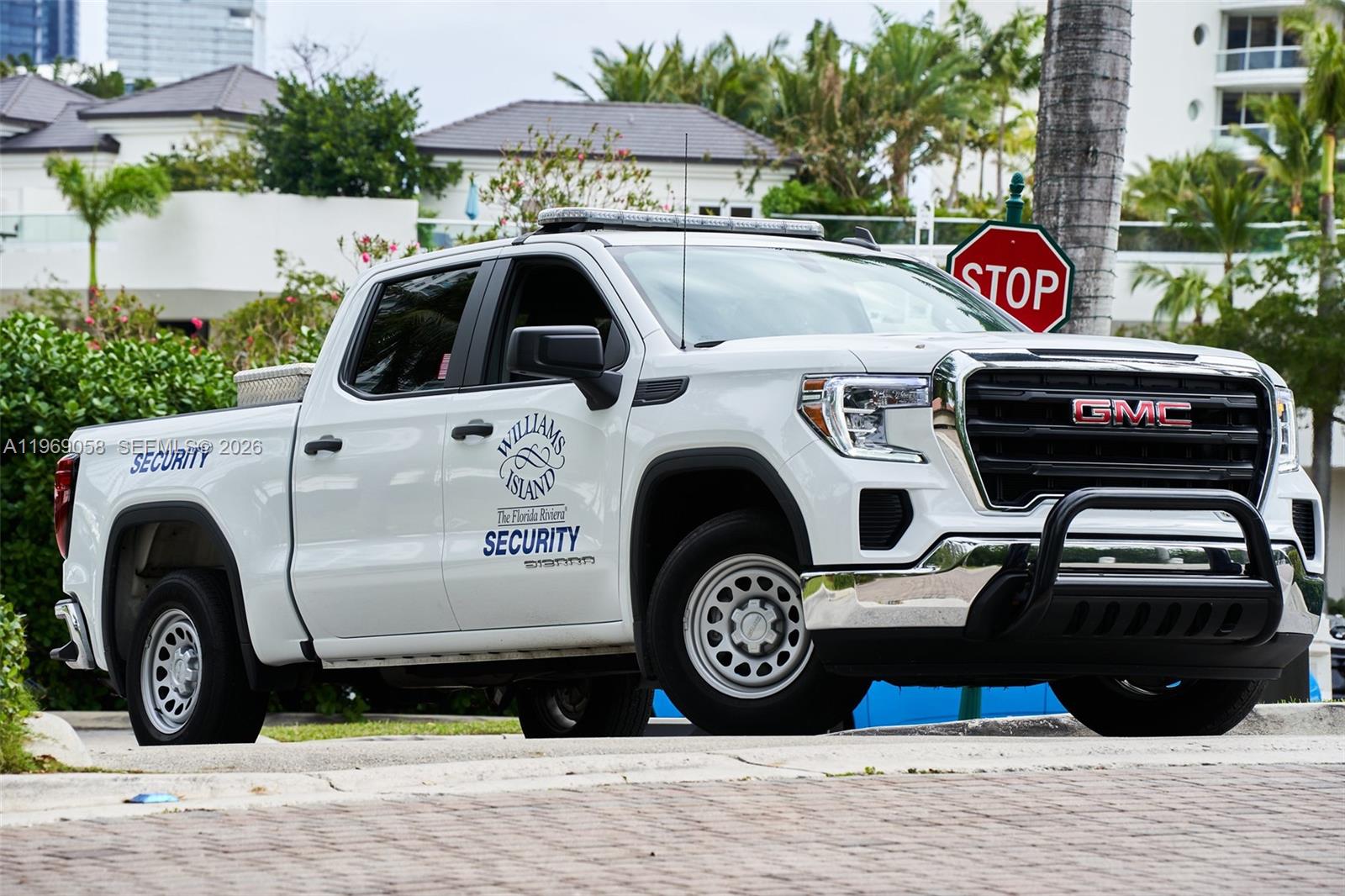 2909 3 / 3 1880 кв.футов $ 2026-02-20 0 Фото