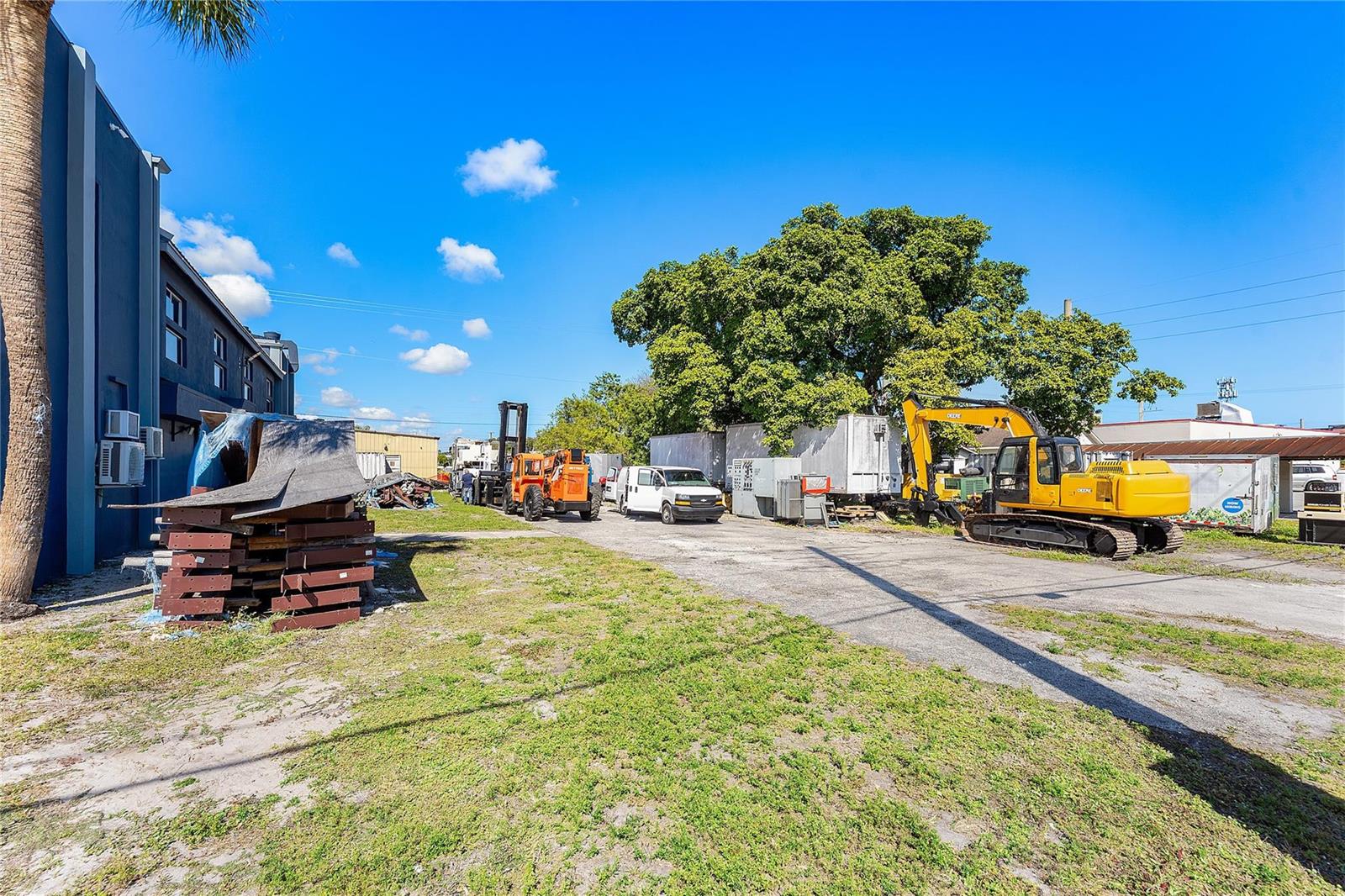   / 0  sq. ft. $ 2026-04-22 0 Photo