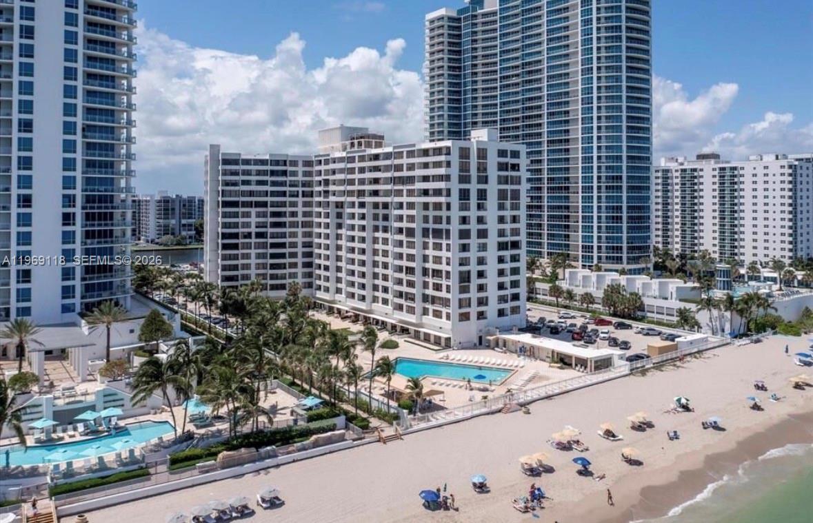 Photo of 3505 Ocean Dr  #621, Hollywood, Florida, 33019 - 