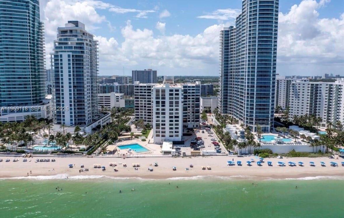 Photo of 3505 Ocean Dr  #621, Hollywood, Florida, 33019 - 