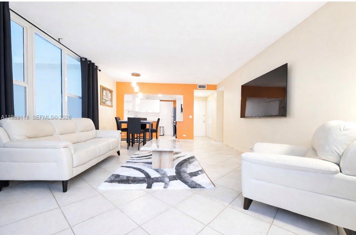 Photo of 3505 Ocean Dr  #621, Hollywood, Florida, 33019 - 