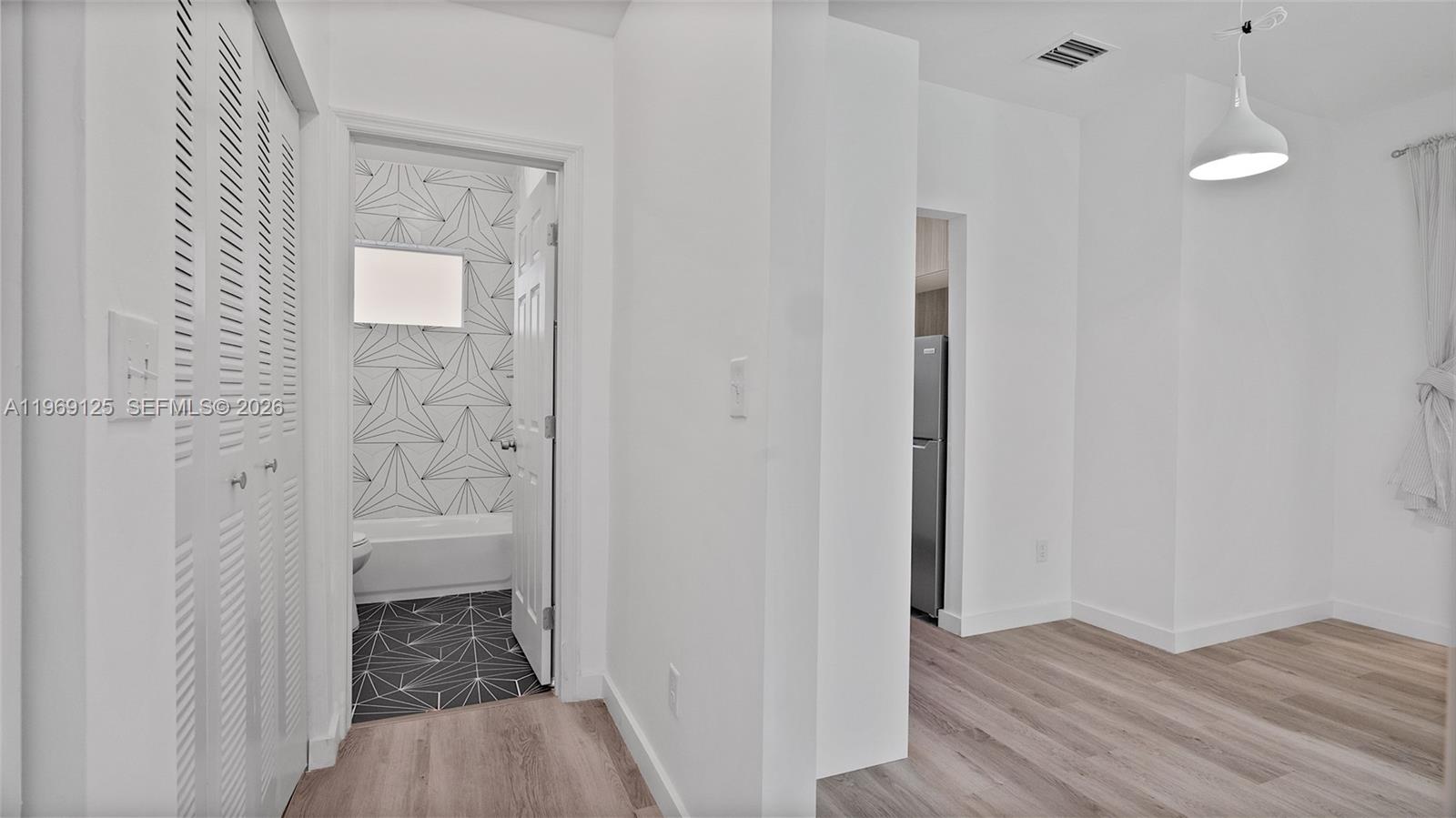   /  10334 sq. ft. $ 2026-02-20 0 foto