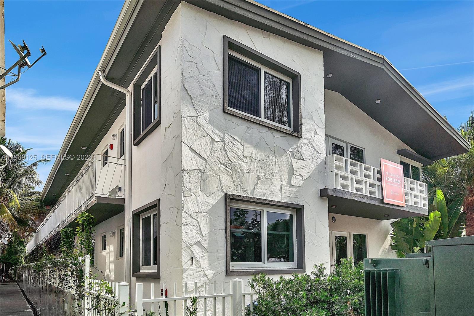   /  10334 sq. ft. $ 2026-02-20 0 foto