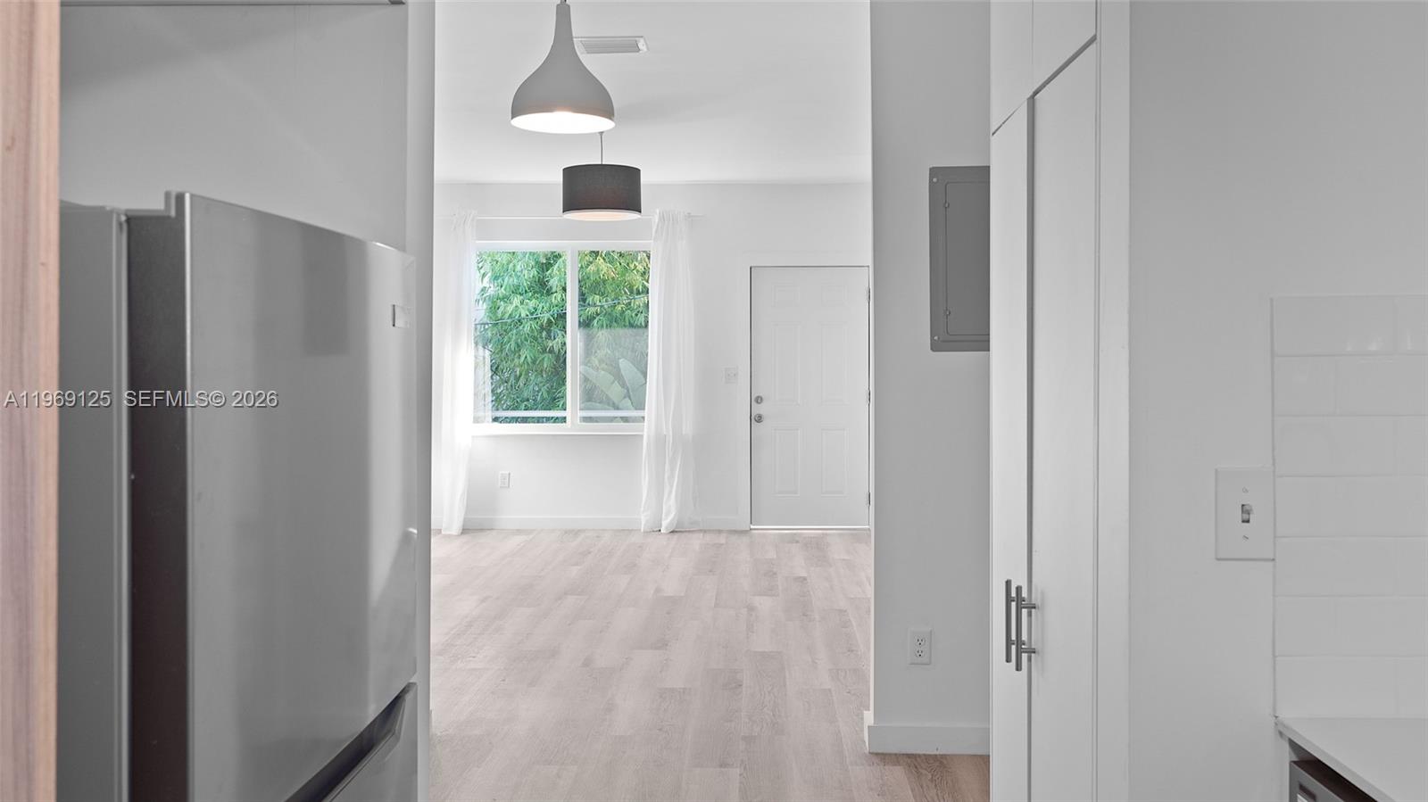   /  10334 sq. ft. $ 2026-02-20 0 foto