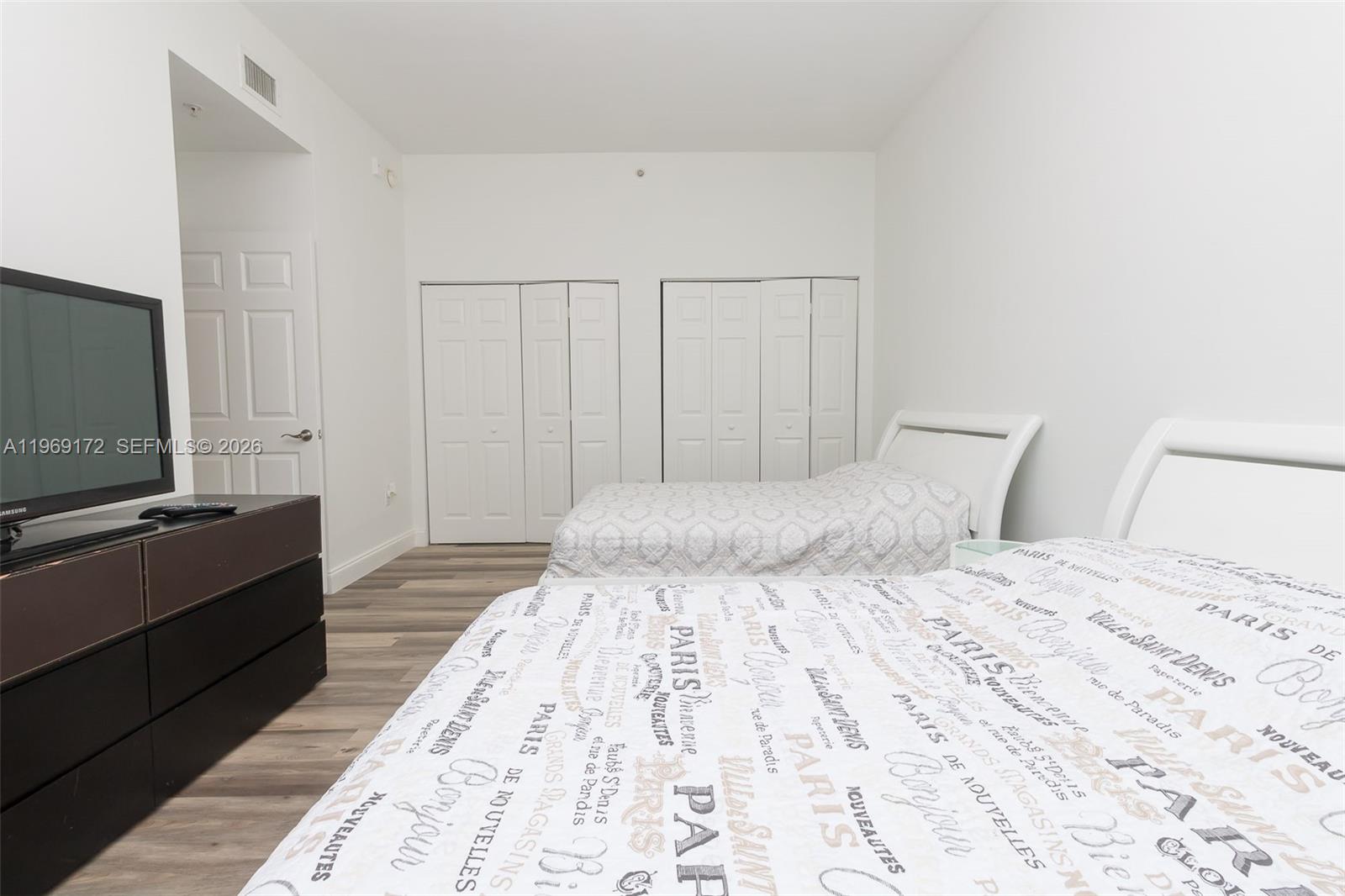 Photo of 3001 185th St  #113, Aventura, Florida, 33180 - 