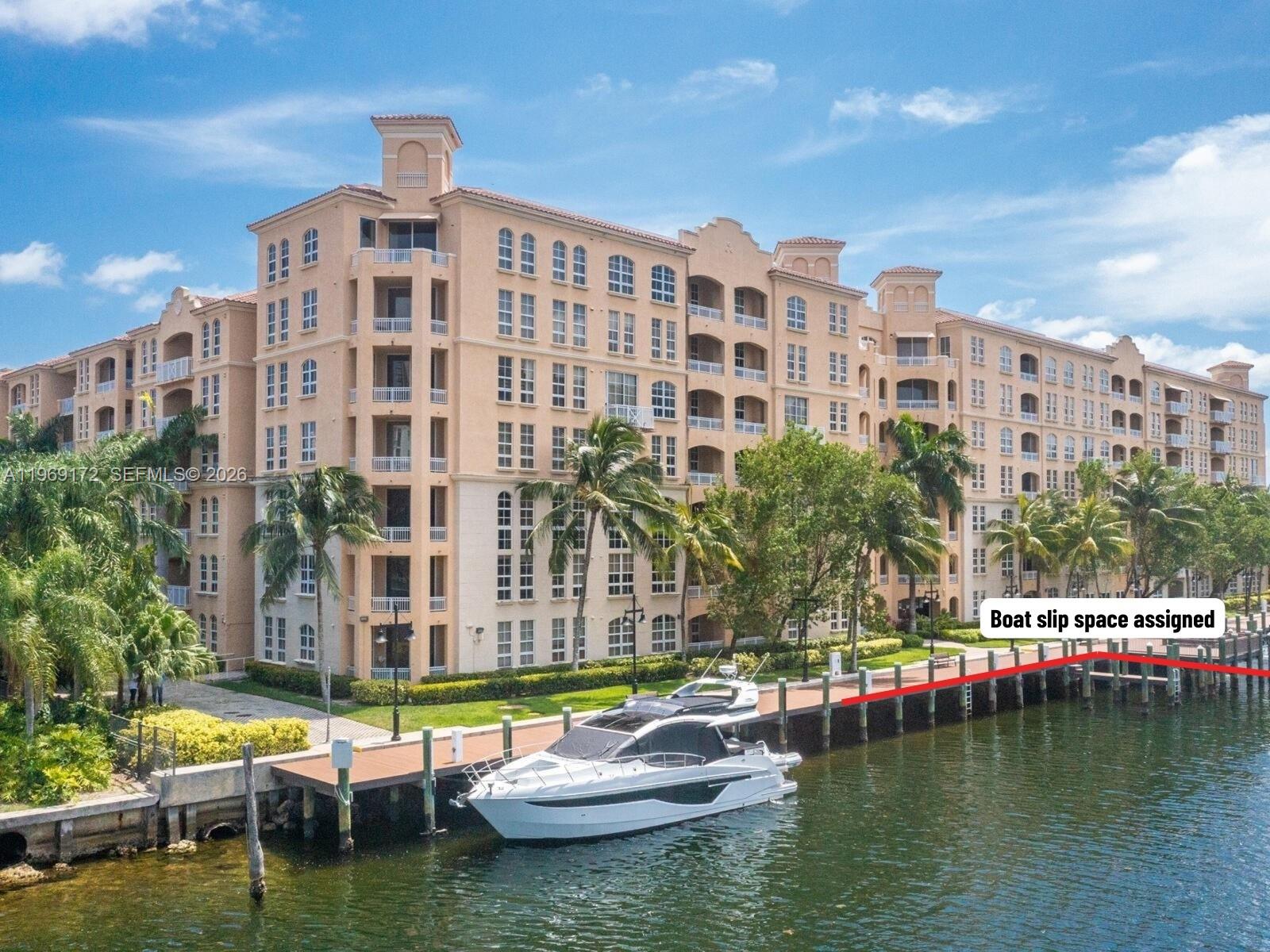 Photo of 3001 185th St  #113, Aventura, Florida, 33180 - 