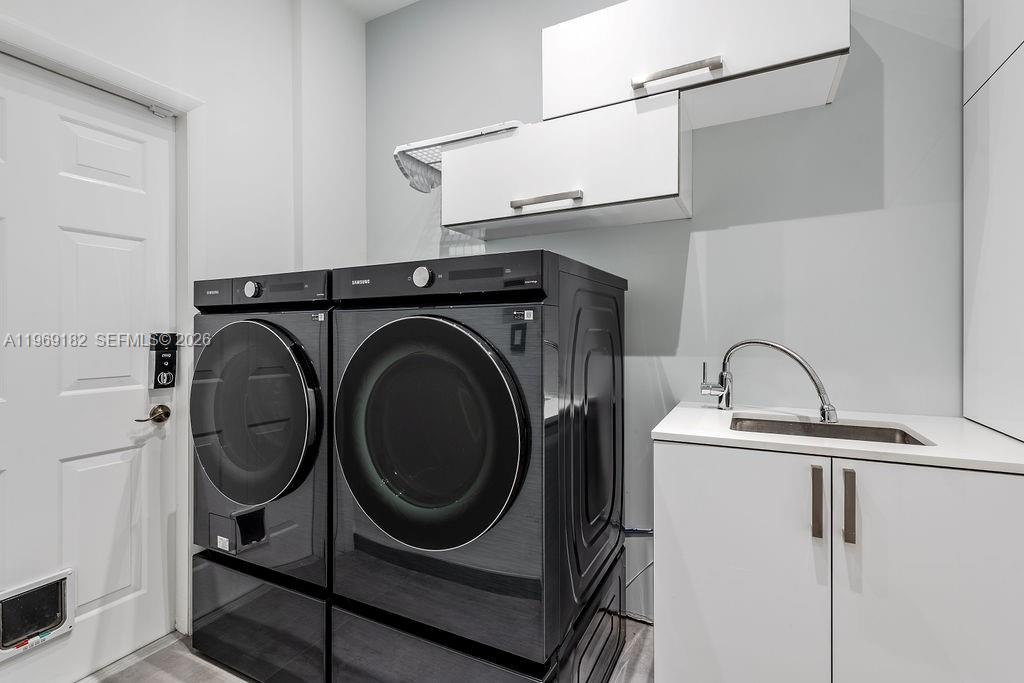 Photo of   , Sunny Isles Beach, Florida, 33160 - 