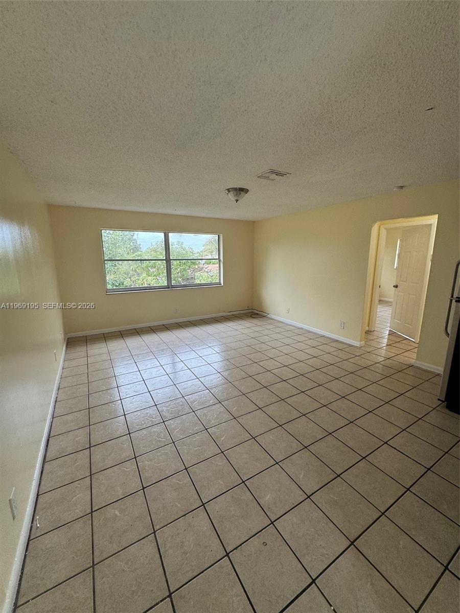   /  5724 sq. ft. $ 2026-02-20 0 Photo