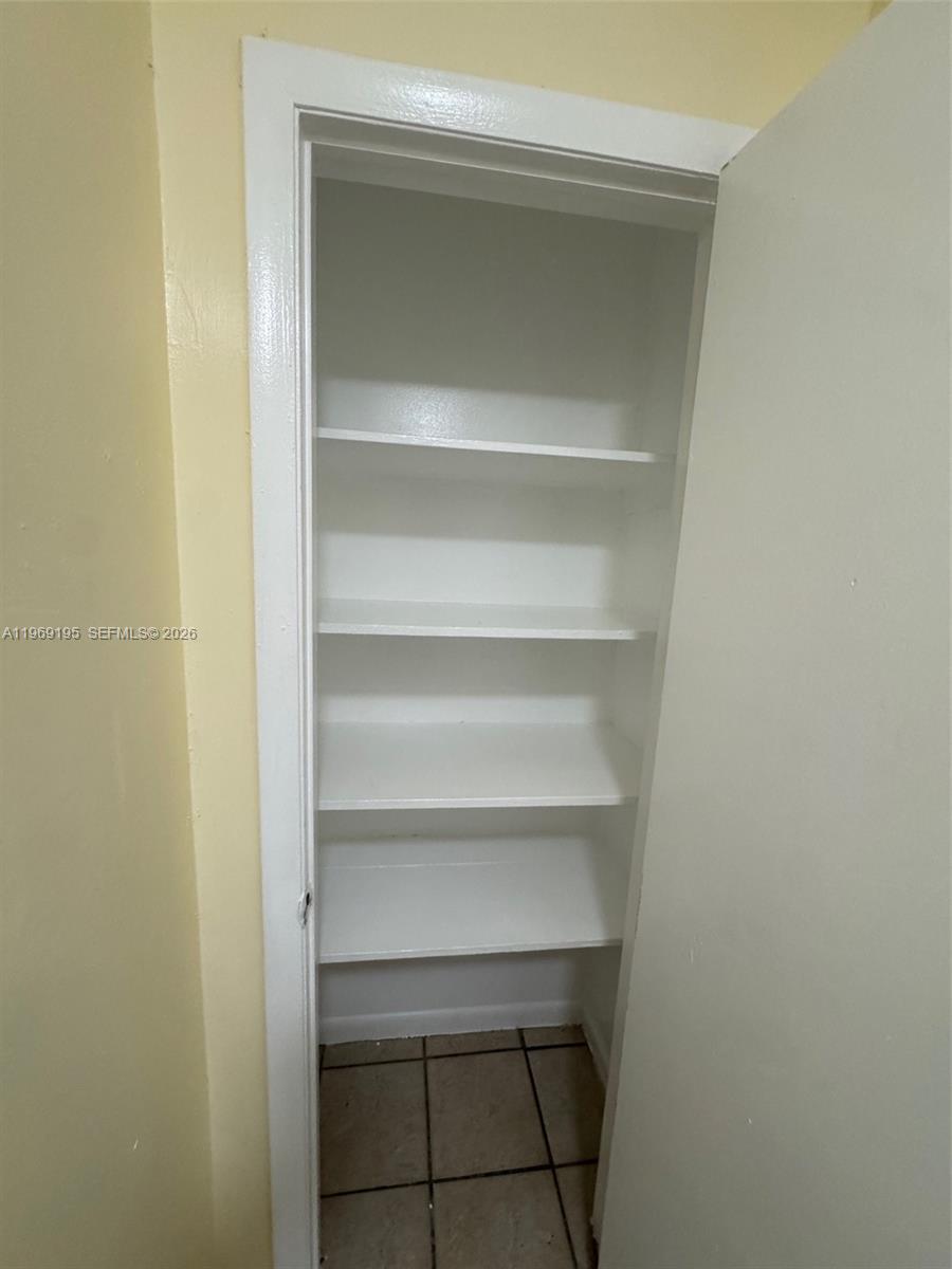   /  5724 sq. ft. $ 2026-02-20 0 Photo