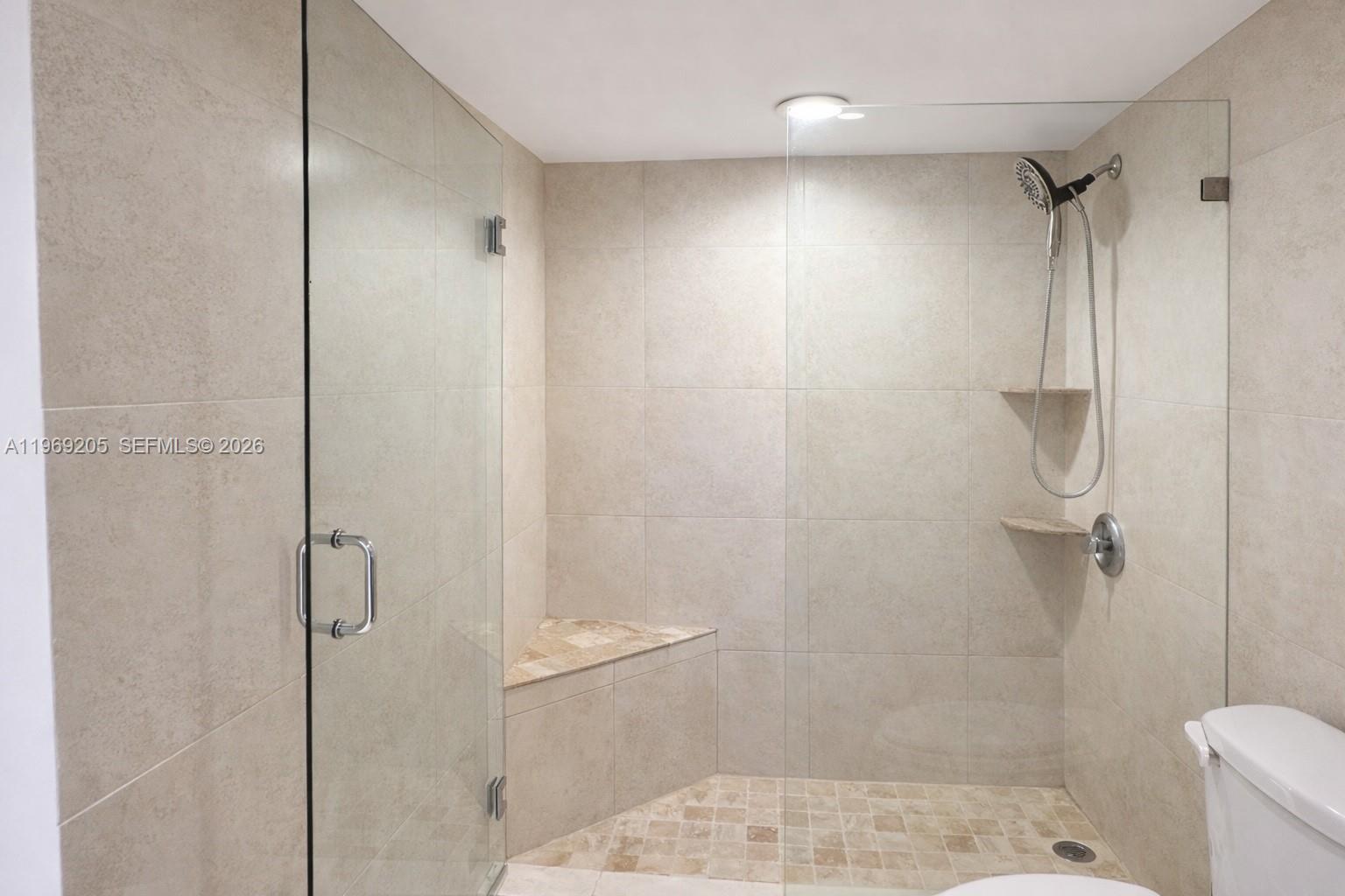 310 1 / 2 991 sq. ft. $ 2026-03-18 0 foto