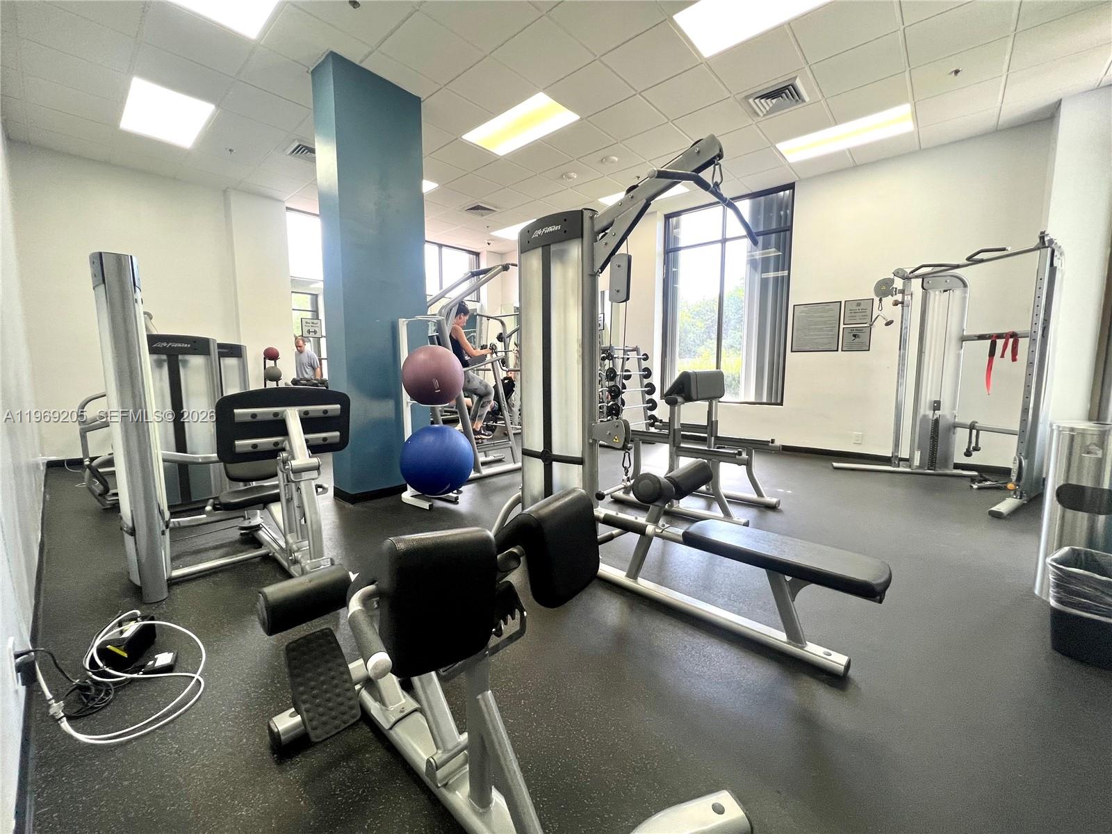 310 1 / 2 991 кв.футов $ 2026-02-20 0 Фото