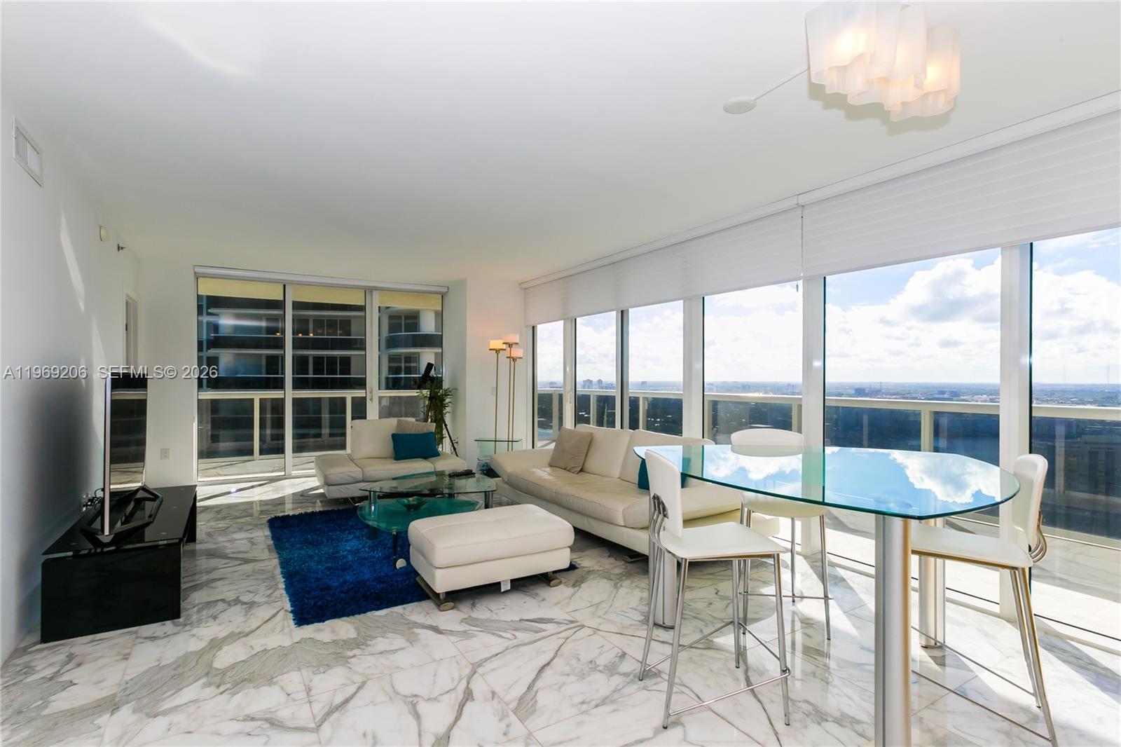 2906 2 / 2 1458 sq. ft. $ 2026-02-20 0 foto