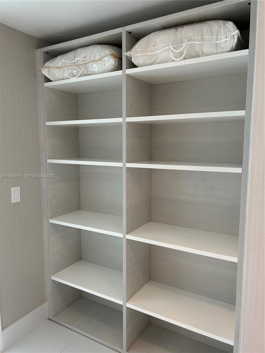 See details 4-2305 2 / 3 1541 sq. ft. $ 2026-02-20 0 Photo