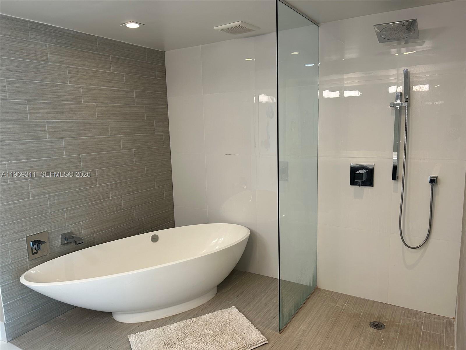 See details 4-2305 2 / 3 1541 sq. ft. $ 2026-02-20 0 Photo