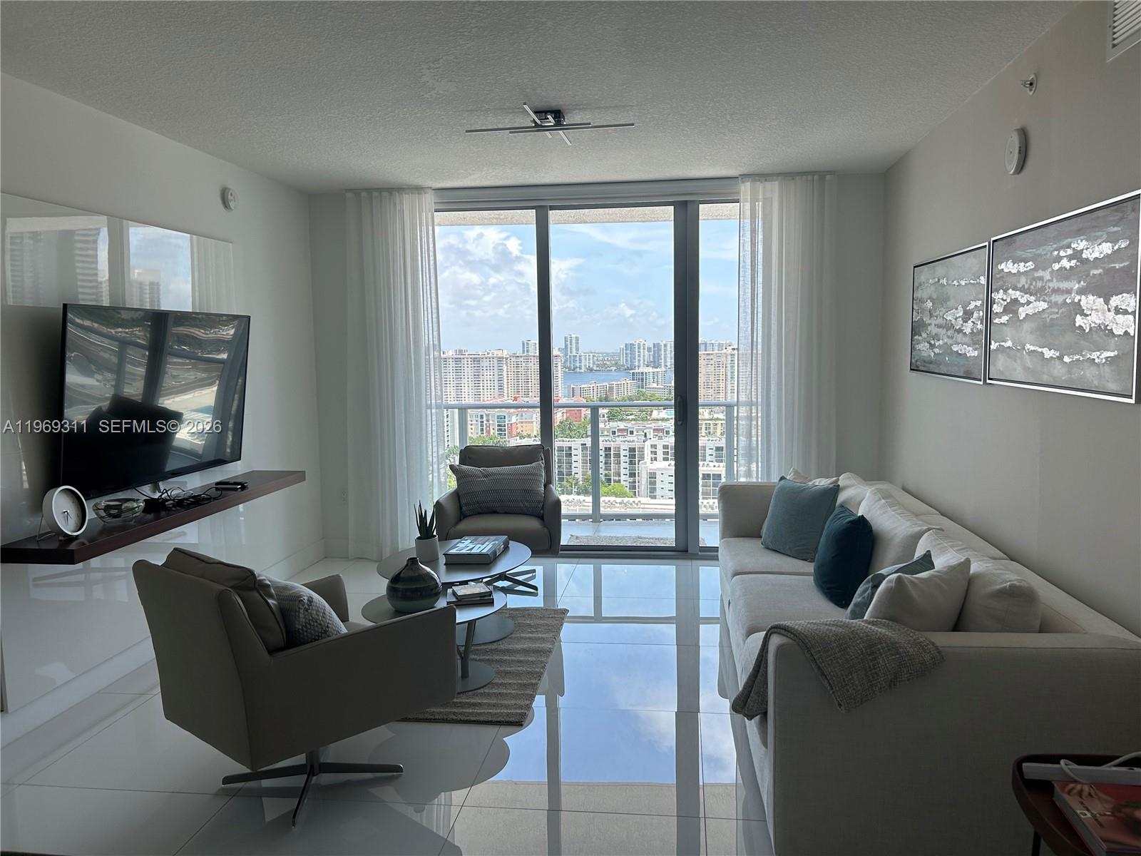 See details 4-2305 2 / 3 1541 sq. ft. $ 2026-02-20 0 Photo