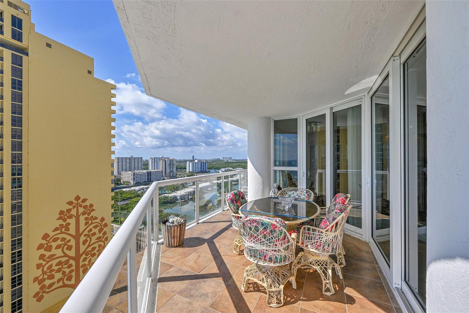 Photo of 16425 Collins #2011, Sunny Isles Beach, Florida, 33160 - Photo 4