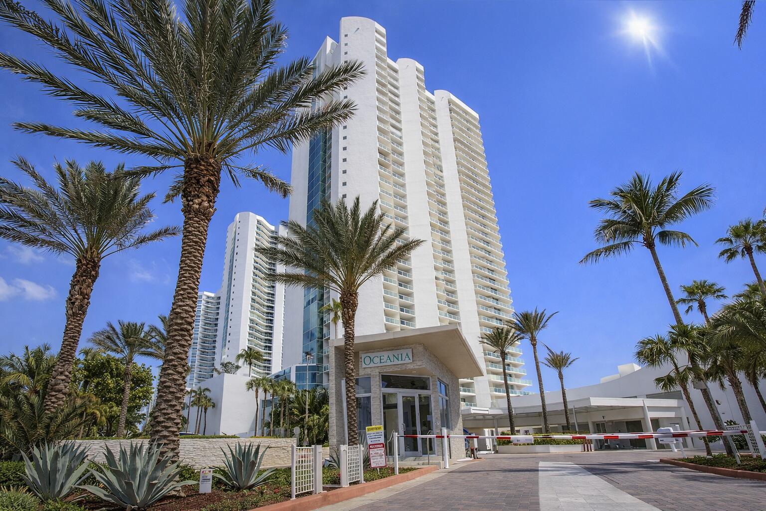 Photo of 16425 Collins #2011, Sunny Isles Beach, Florida, 33160 - Entry