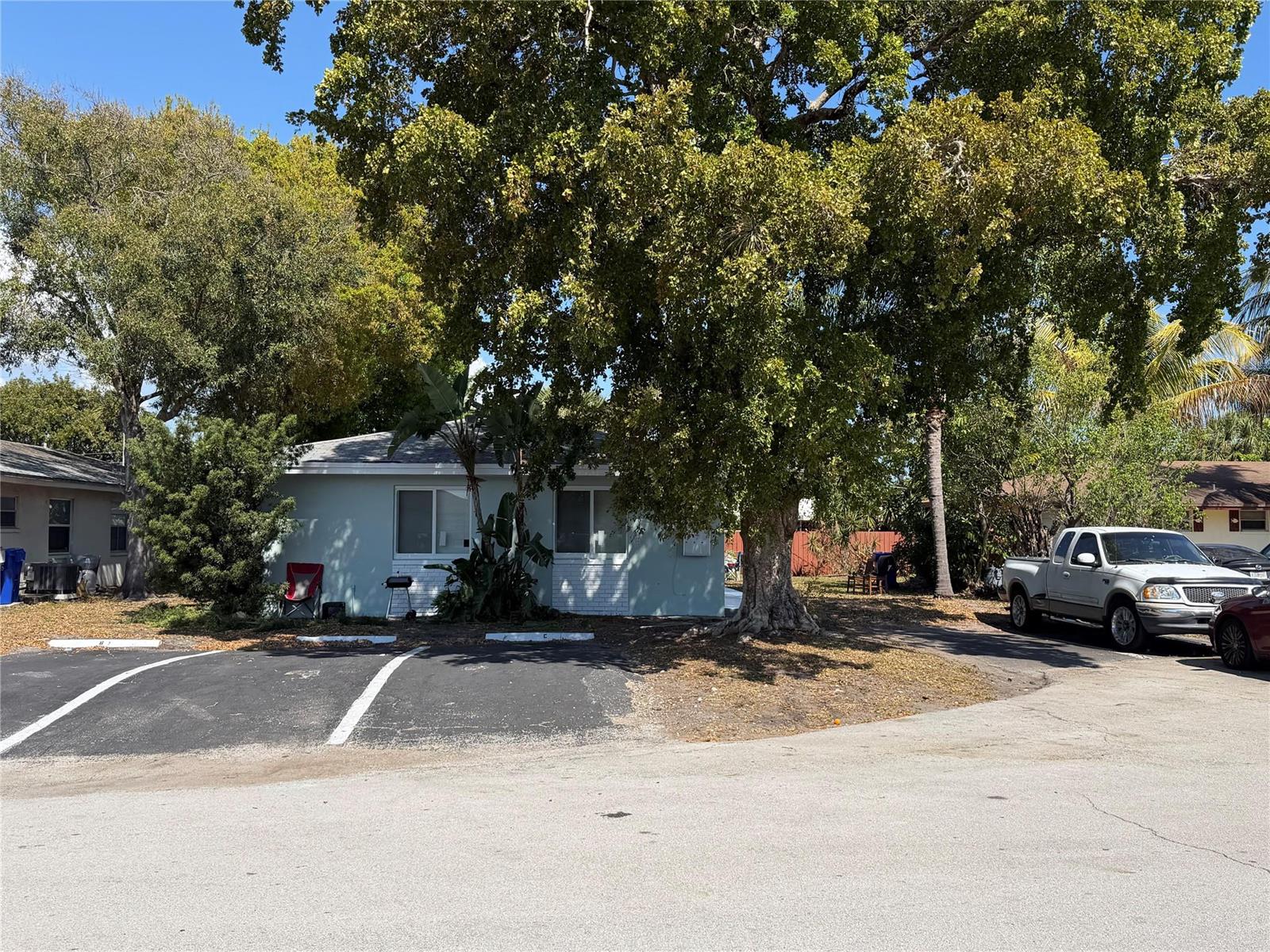   / 0 1982 sq. ft. $ 2026-04-17 0 foto