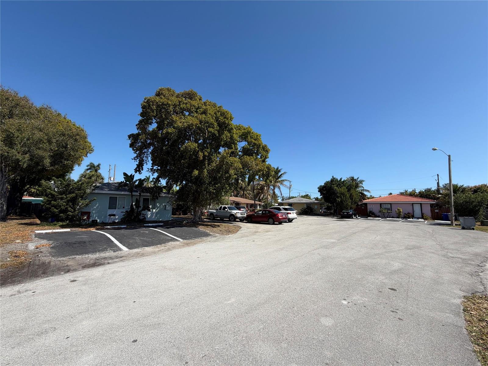   / 0 1982 sq. ft. $ 2026-04-17 0 foto