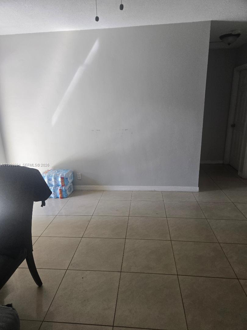   /  2161 кв.футов $ 2026-04-04 0 Фото