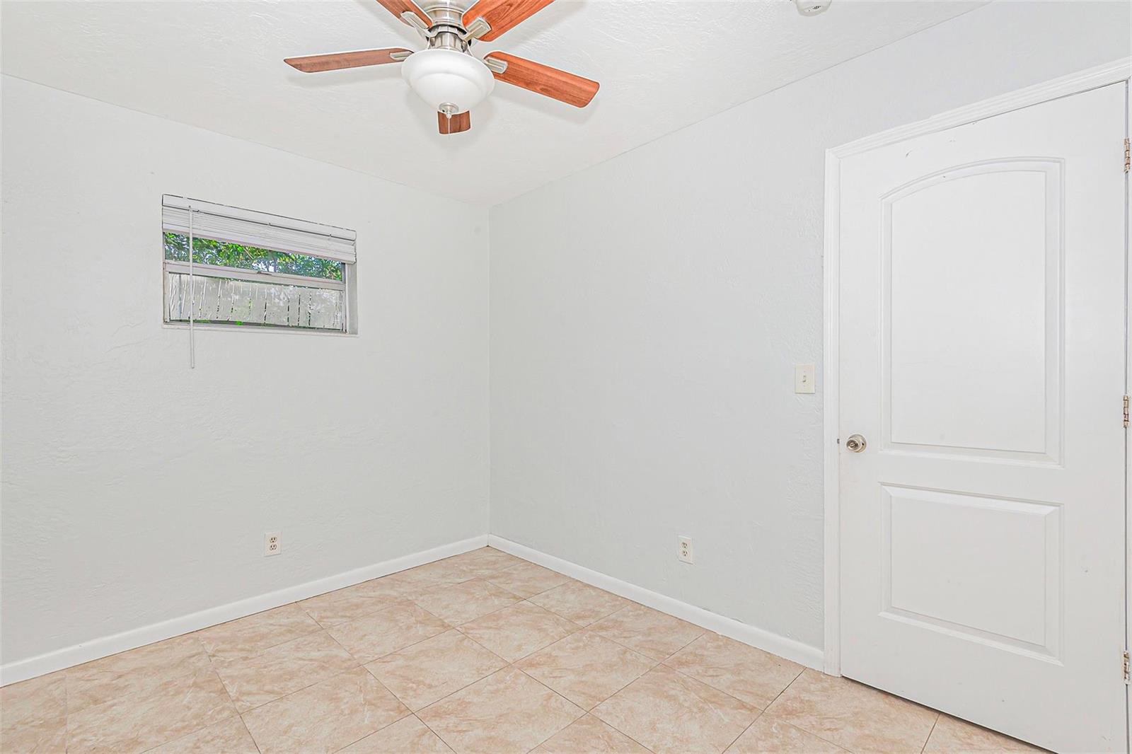   / 0 1401 sq. ft. $ 2026-06-21 0 foto