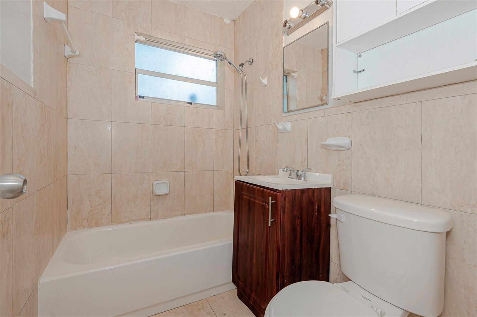   / 0 1401 sq. ft. $ 2026-06-21 0 foto