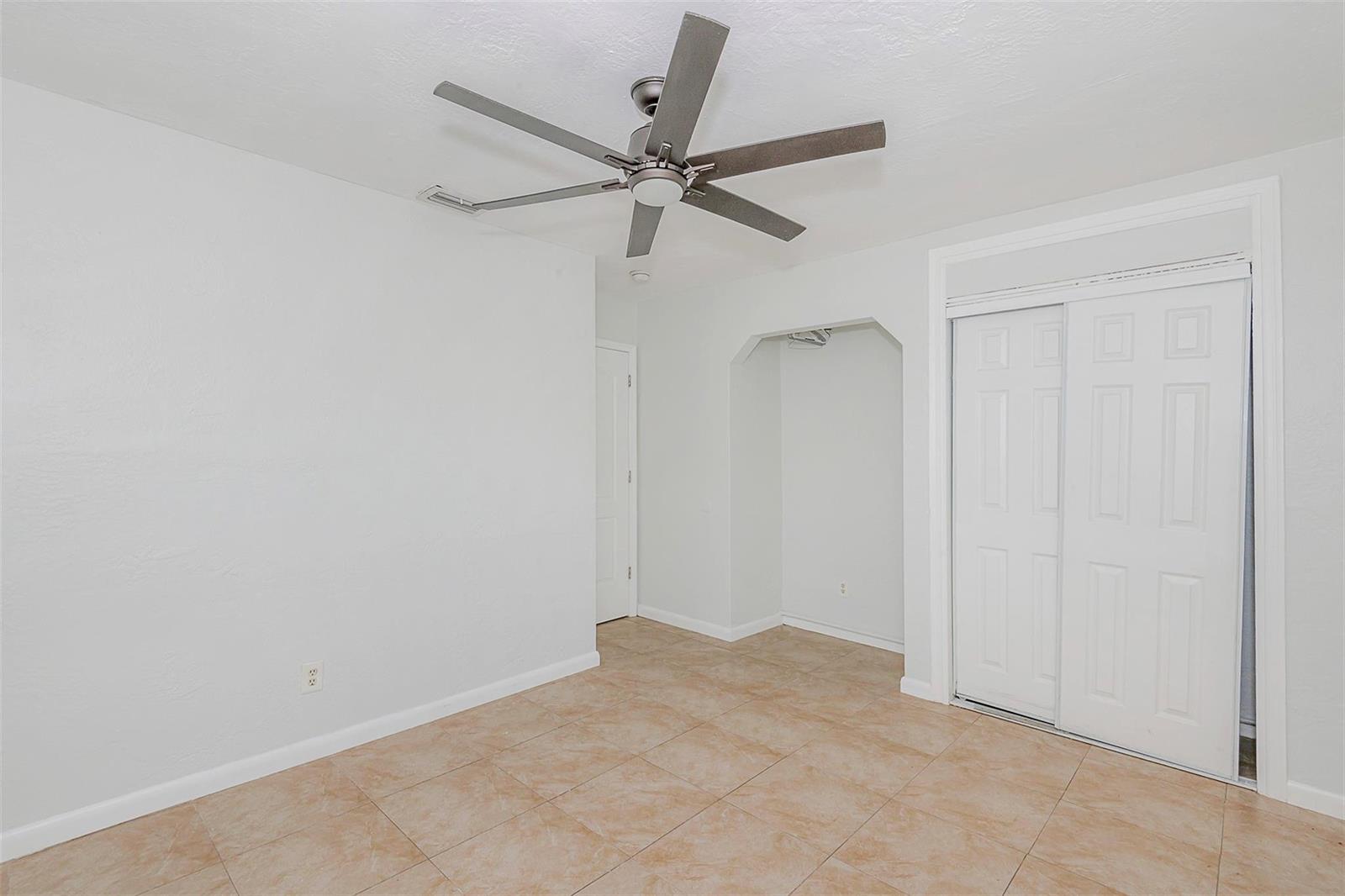   / 0 1401 sq. ft. $ 2026-06-21 0 foto