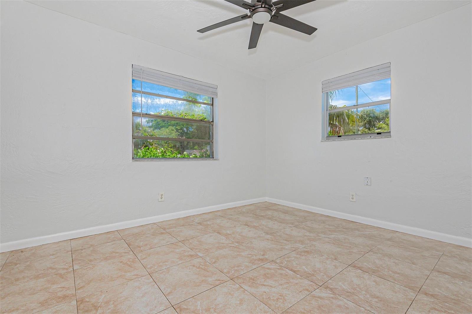   / 0 1401 sq. ft. $ 2026-06-21 0 foto