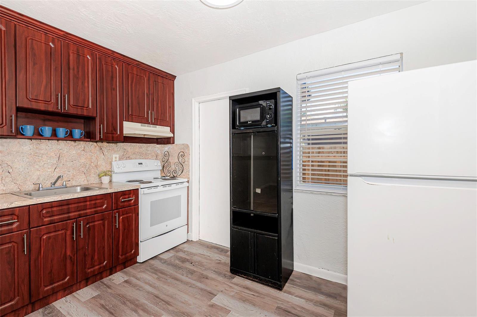   / 0 1401 sq. ft. $ 2026-06-21 0 foto