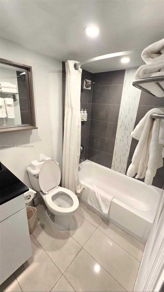 Photo of 19201 Collins Ave  #1126, Sunny Isles Beach, Florida, 33160 - 
