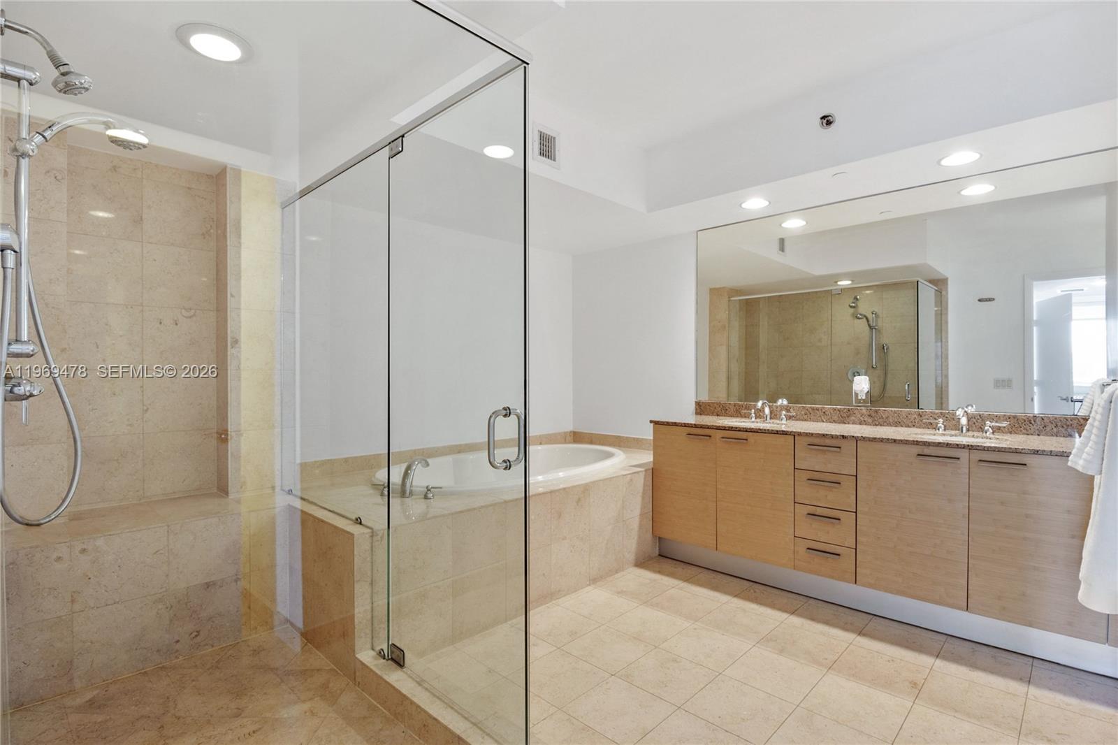 3211 2 / 2 1554 sq. ft. $ 2026-02-20 0 foto