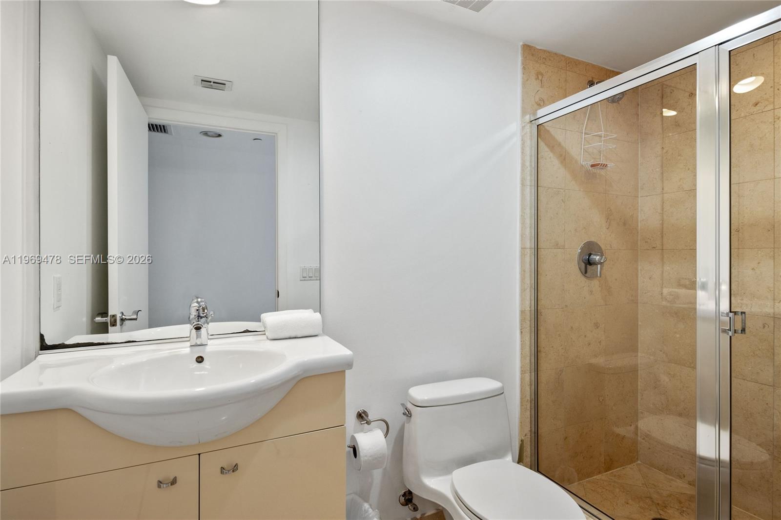 3211 2 / 2 1554 sq. ft. $ 2026-02-20 0 foto