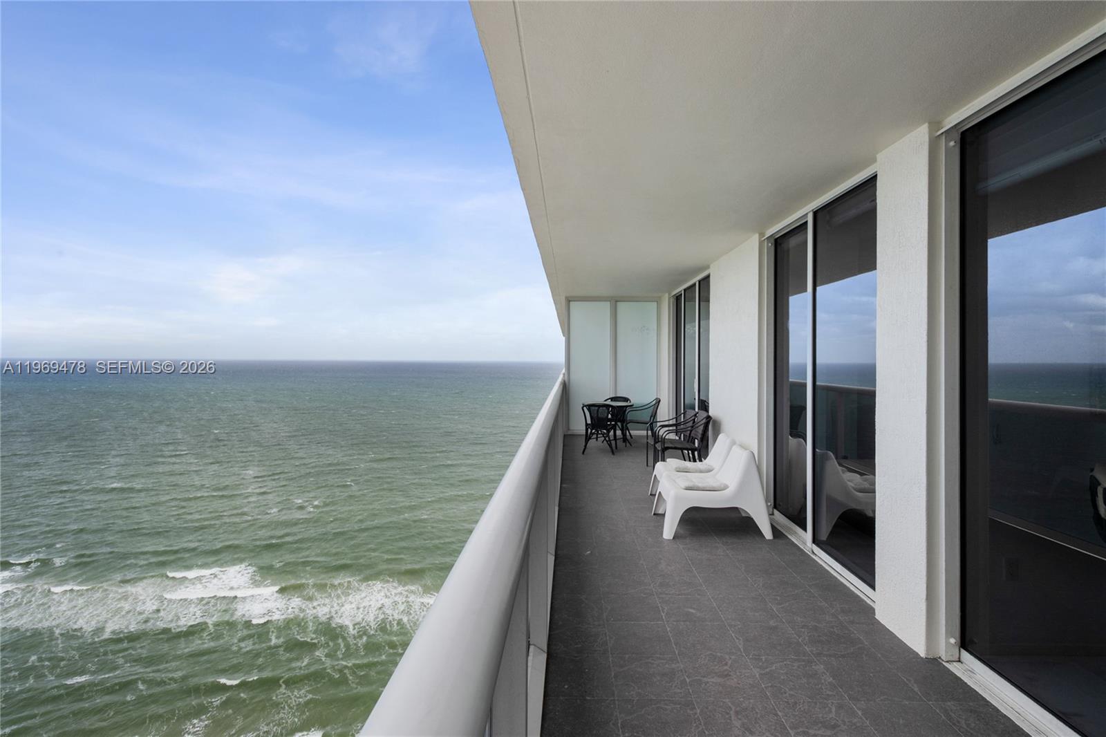 3211 2 / 2 1554 sq. ft. $ 2026-02-20 0 foto