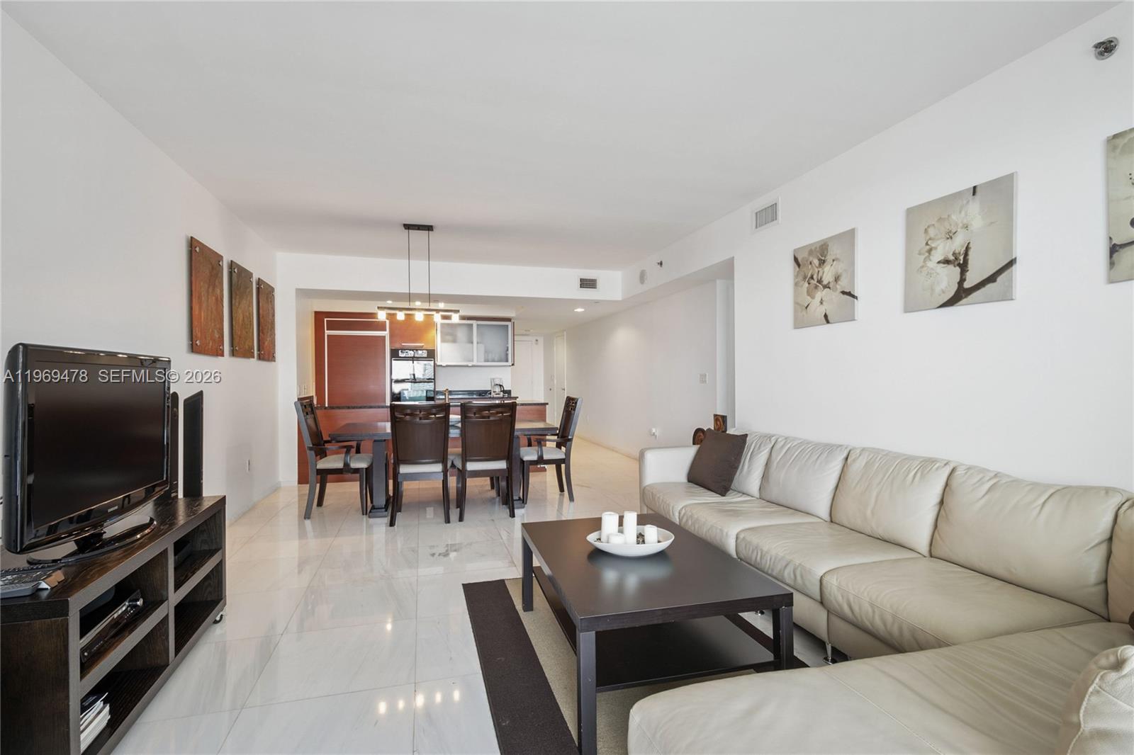 3211 2 / 2 1554 sq. ft. $ 2026-02-20 0 foto