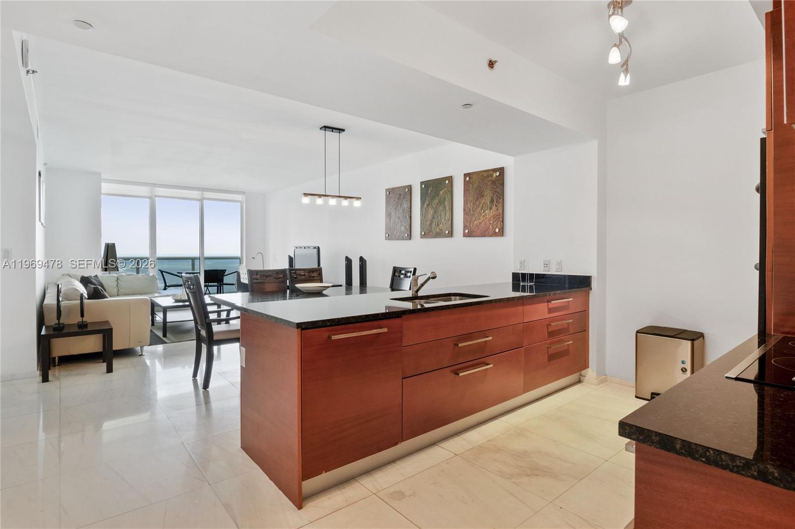 3211 2 / 2 1554 sq. ft. $ 2026-02-20 0 foto