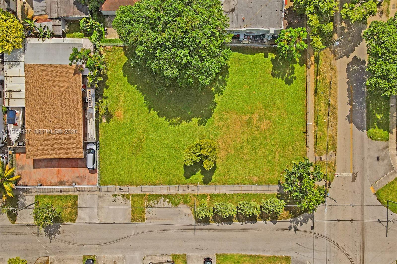   /   кв.футов $ 2026-02-20 0 Фото