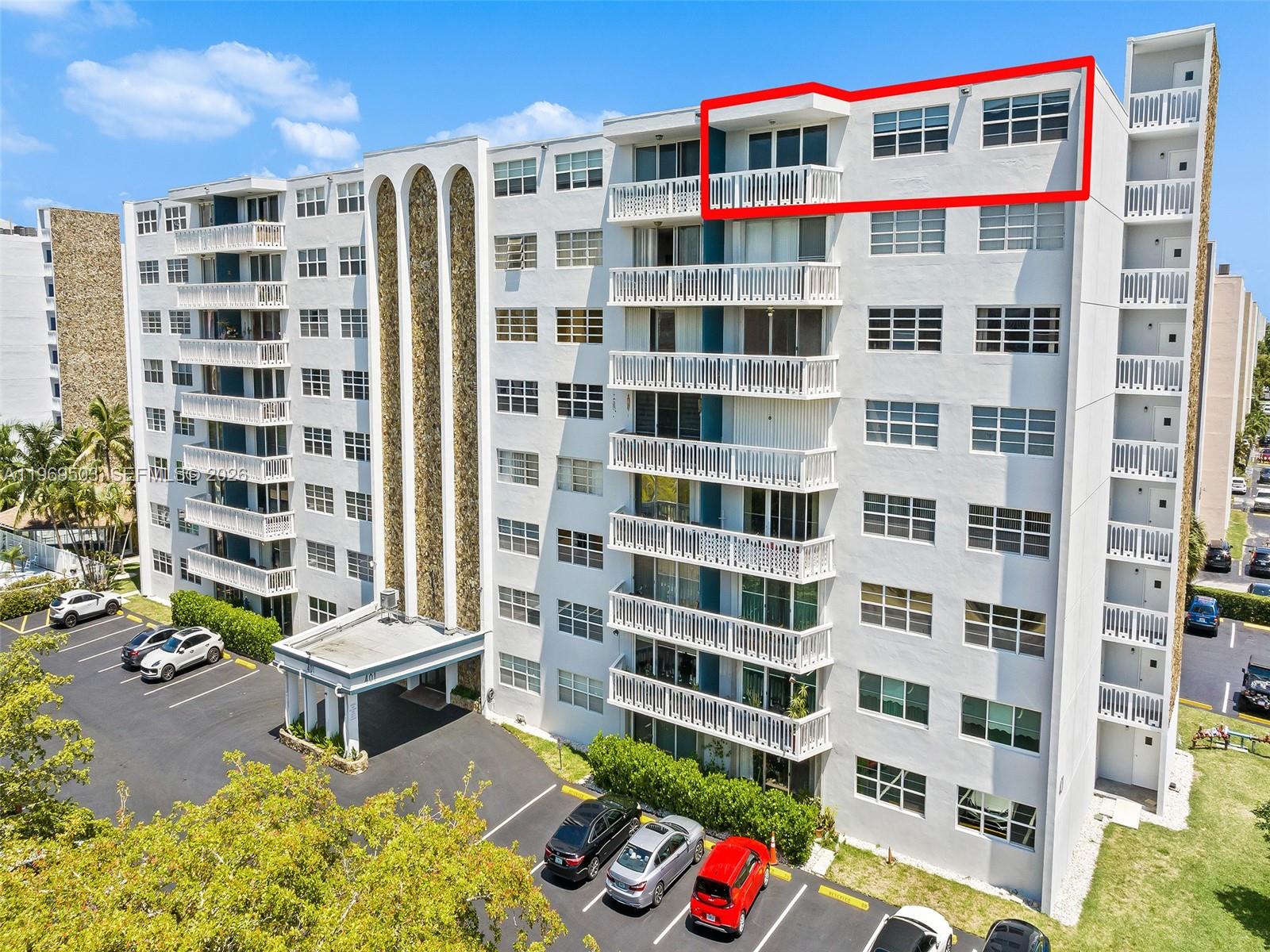 Photo of 401 14th Ave  #808, Hallandale Beach, Florida, 33009 - 