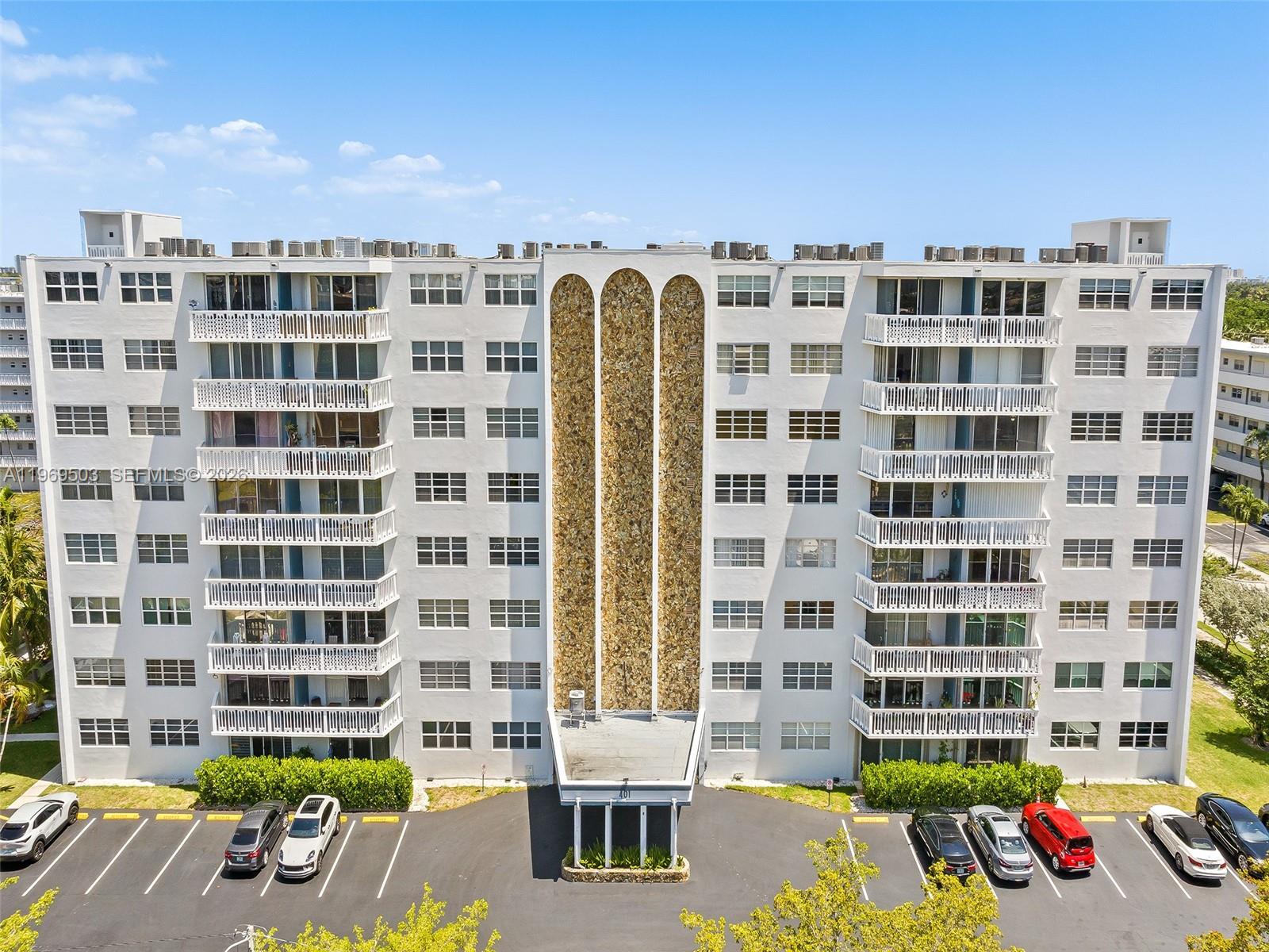 Photo of 401 14th Ave  #808, Hallandale Beach, Florida, 33009 - 