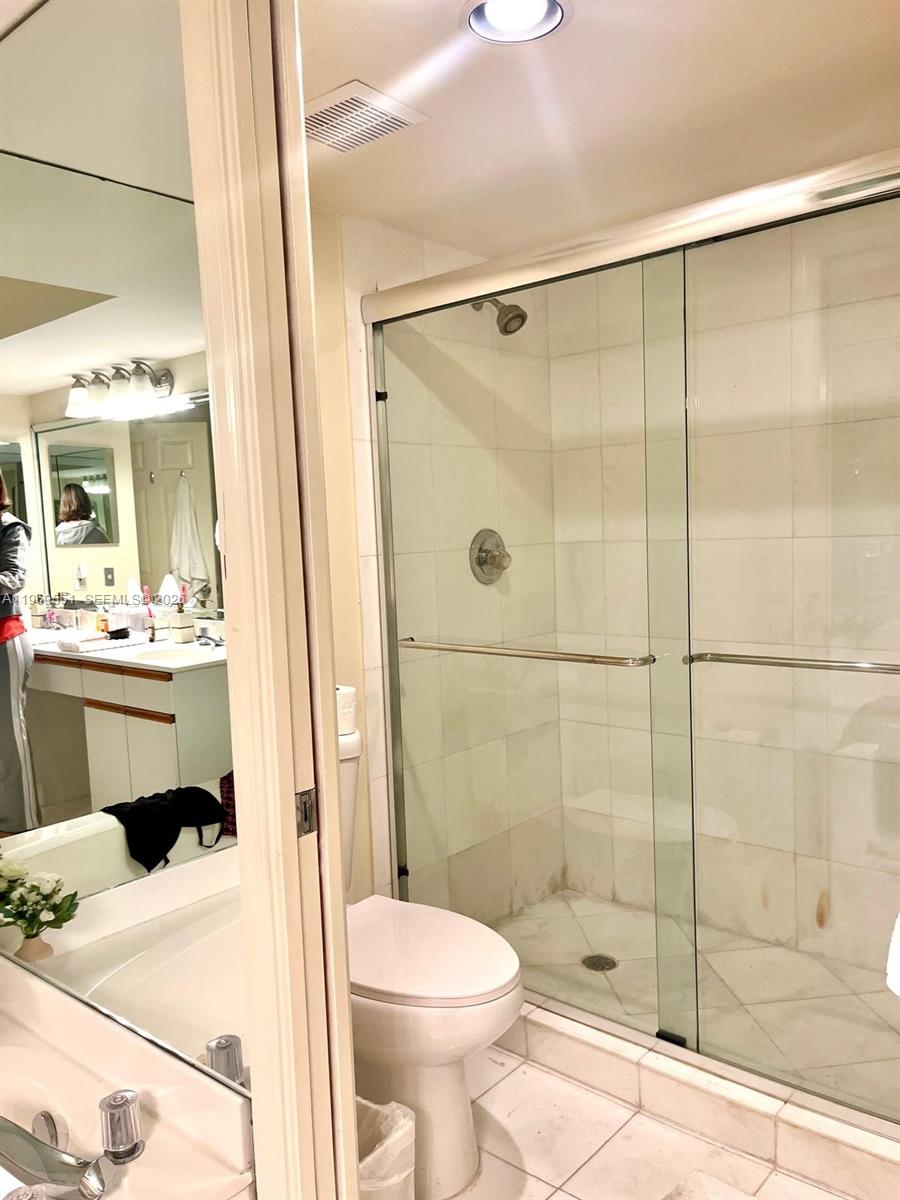 Photo of 3530 Mystic Pointe Dr  #2504, Aventura, Florida, 33180 - 