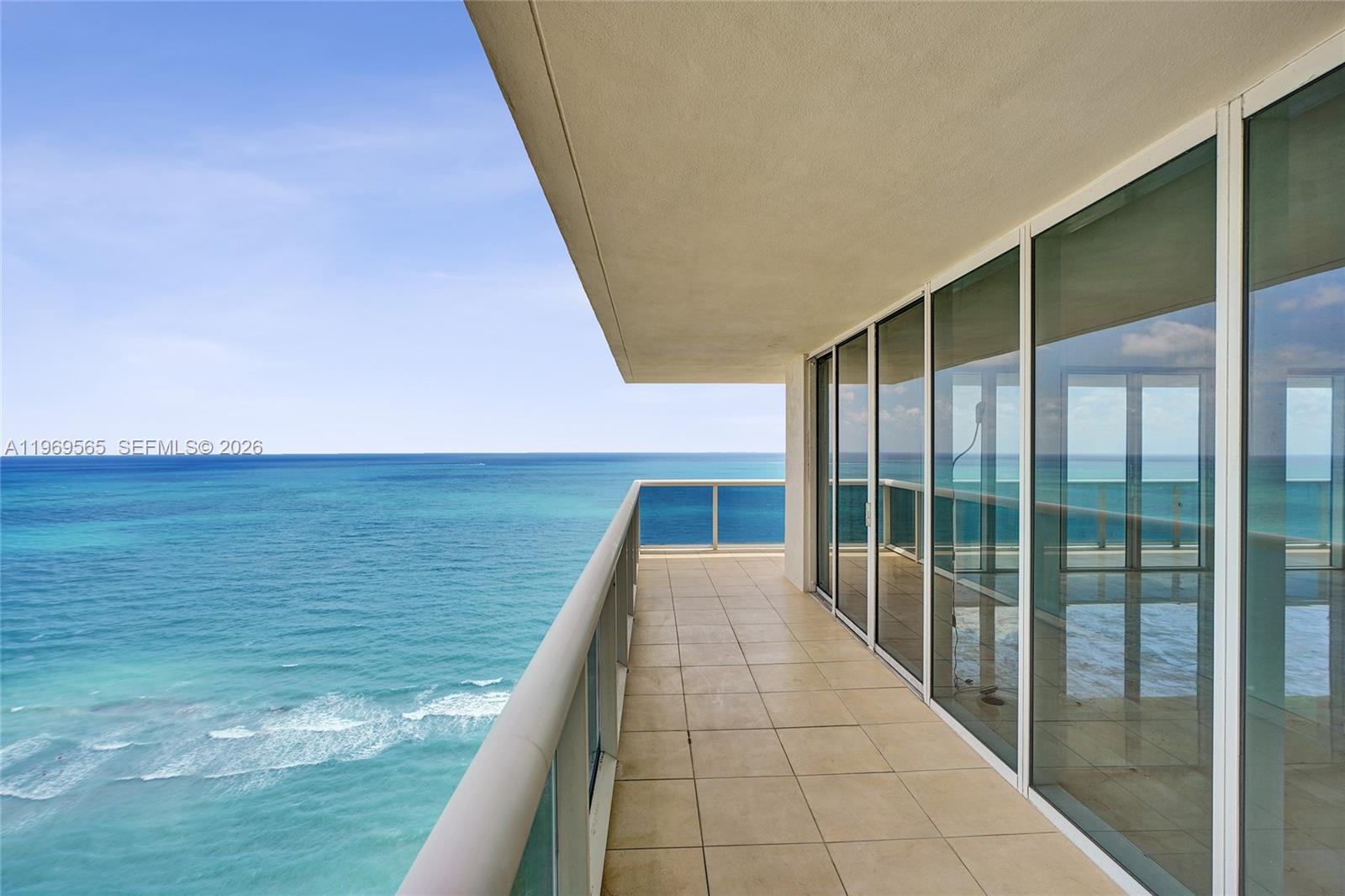 2701 3 / 3 2065 sq. ft. $ 2026-04-27 0 foto