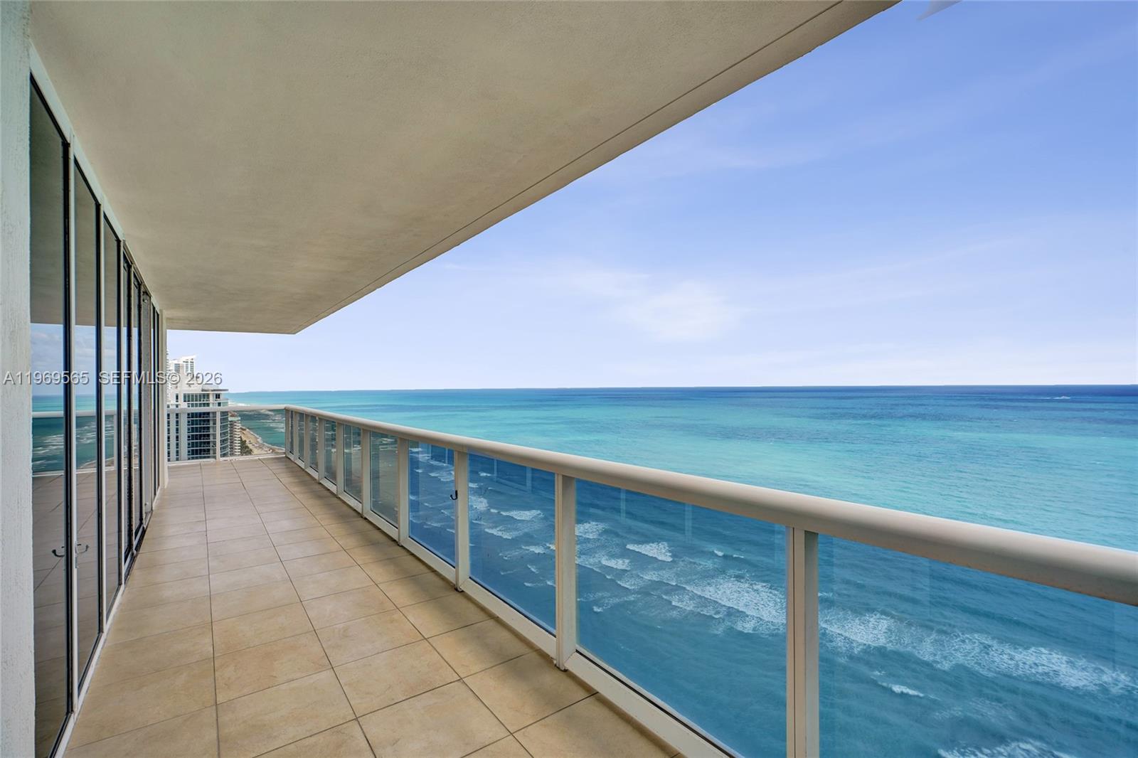 2701 3 / 3 2065 sq. ft. $ 2026-04-27 0 foto