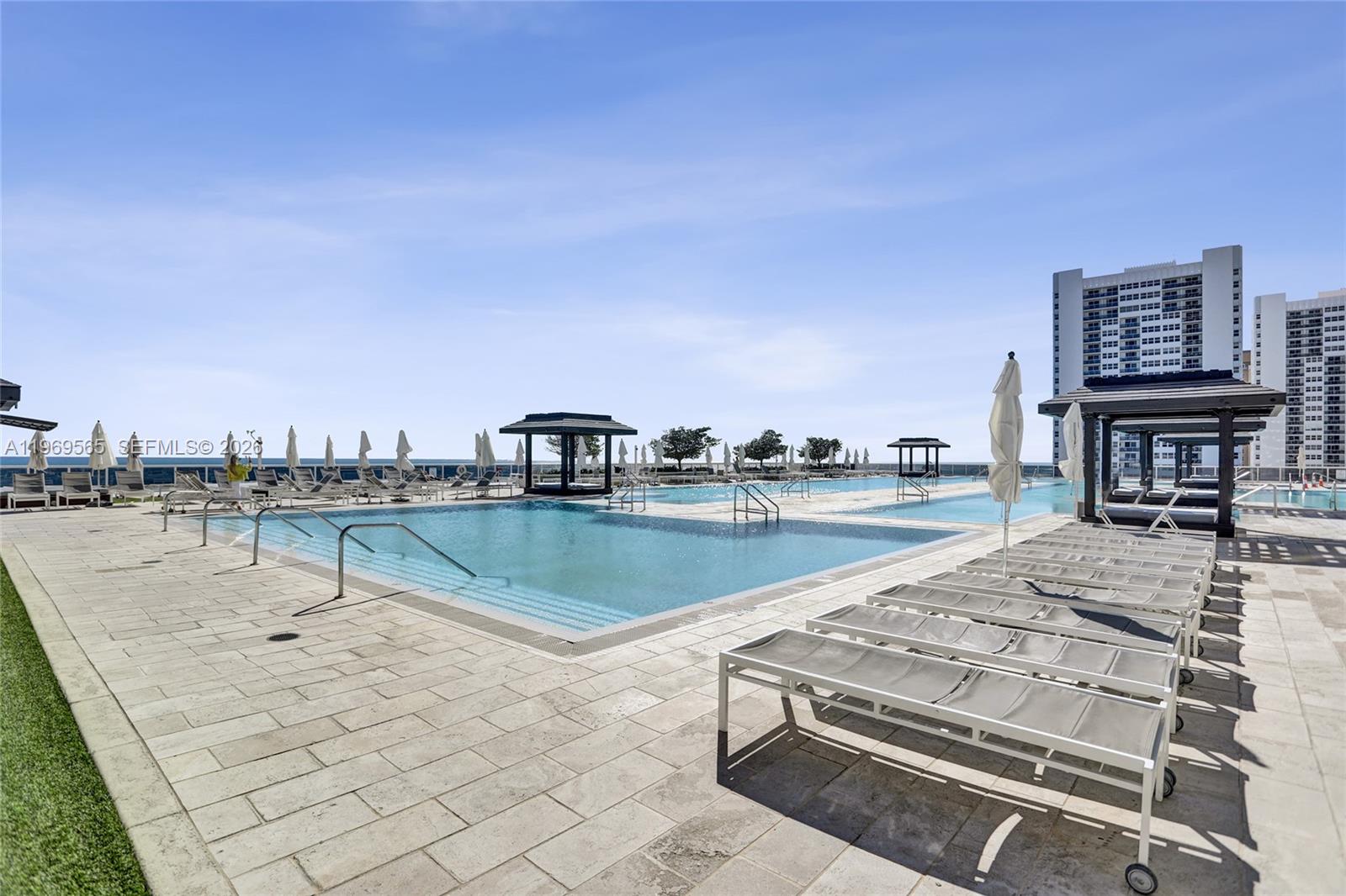 2701 3 / 3 2065 sq. ft. $ 2026-04-27 0 foto