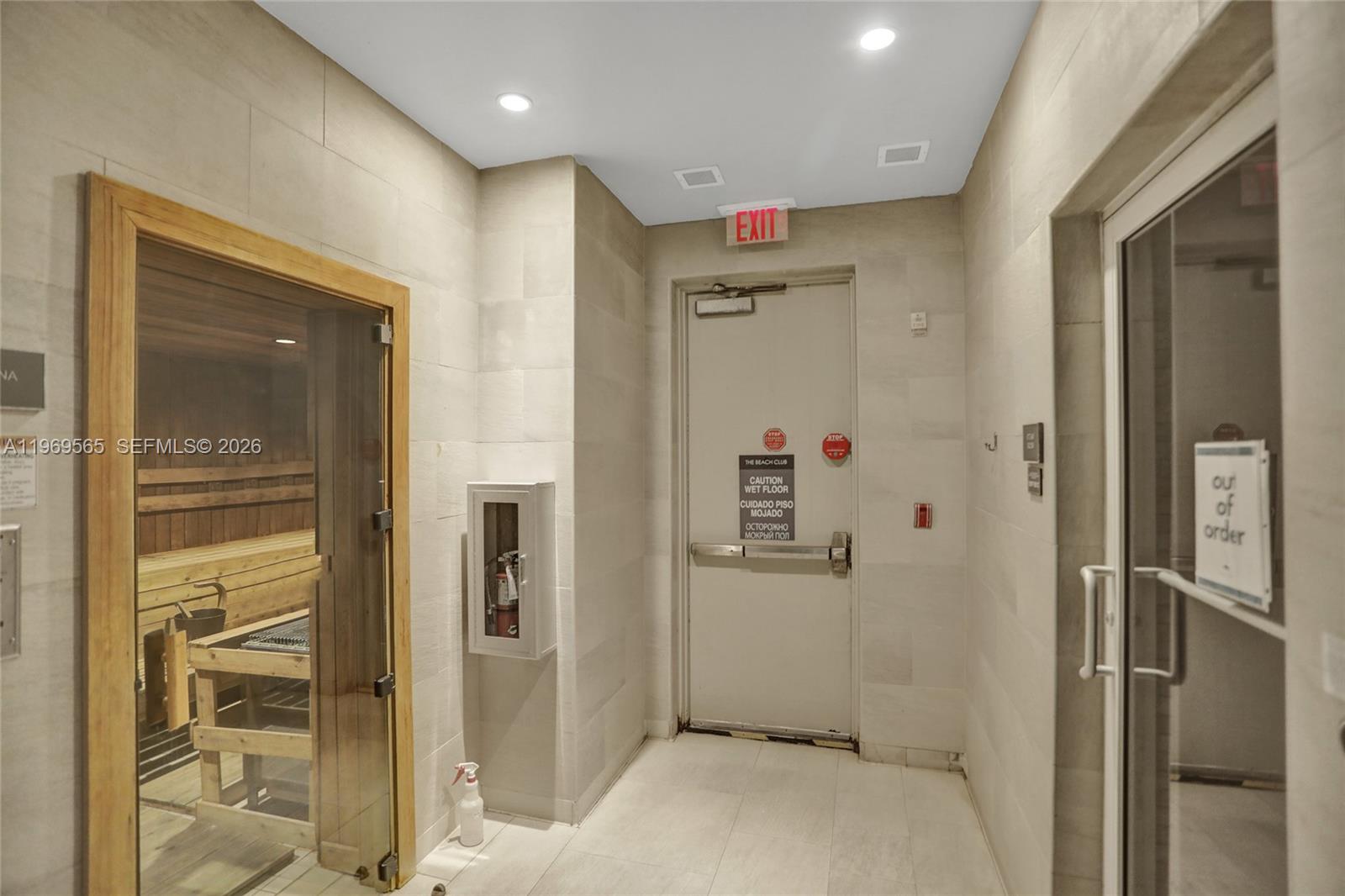 2701 3 / 3 2065 sq. ft. $ 2026-04-27 0 foto