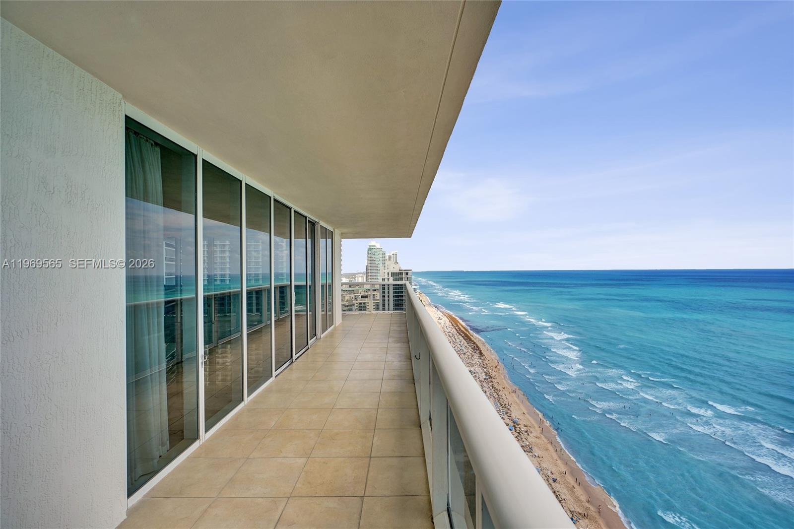 2701 3 / 3 2065 sq. ft. $ 2026-04-27 0 foto