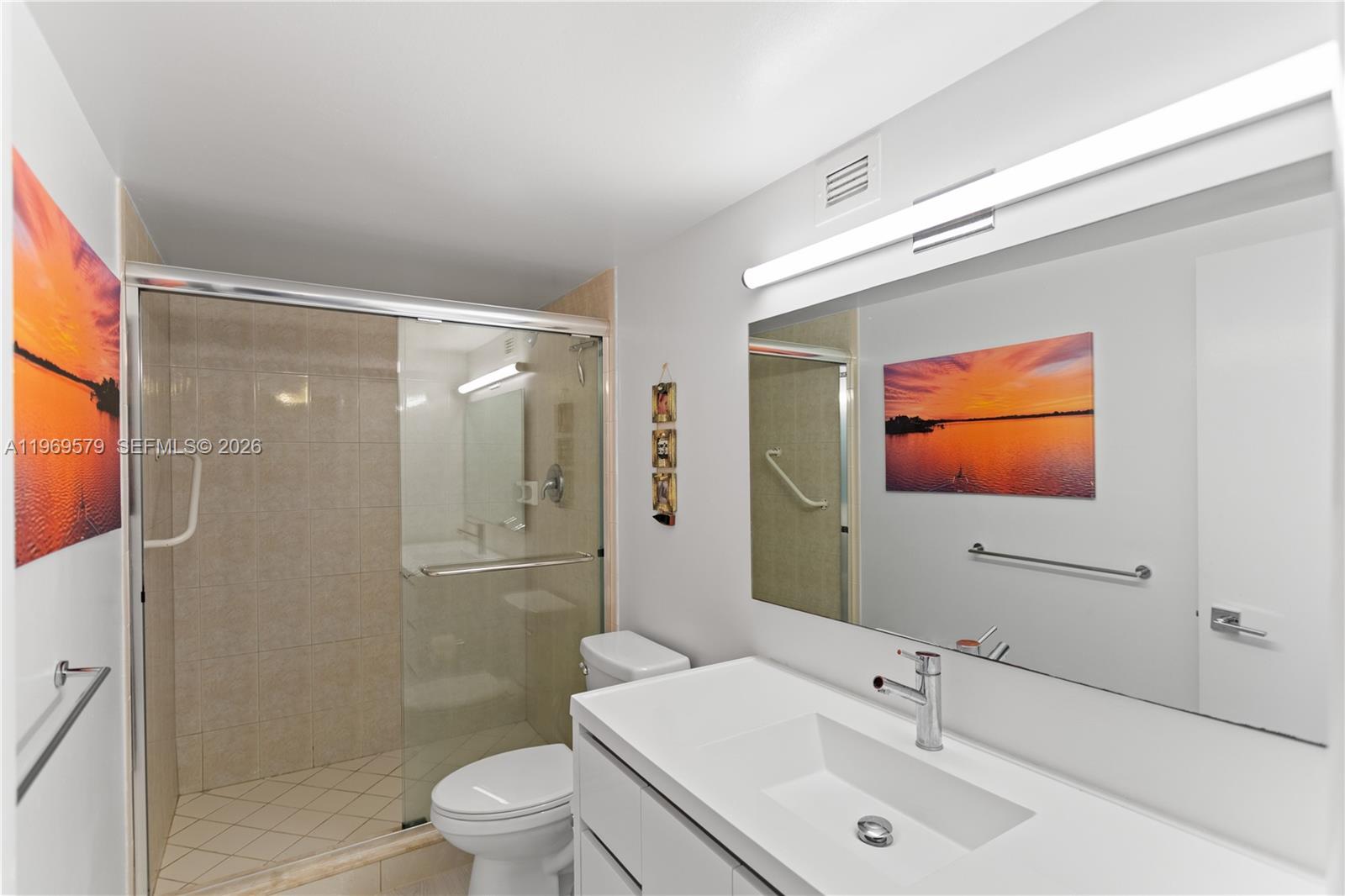 Photo of 3800 Ocean Dr  #1815, Hollywood, Florida, 33019 - 